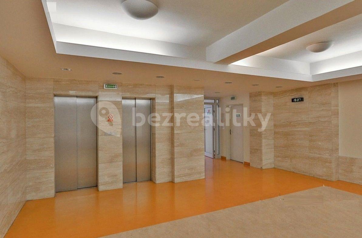 Prenájom kancelárie 14 m², Litevská, Praha, Praha