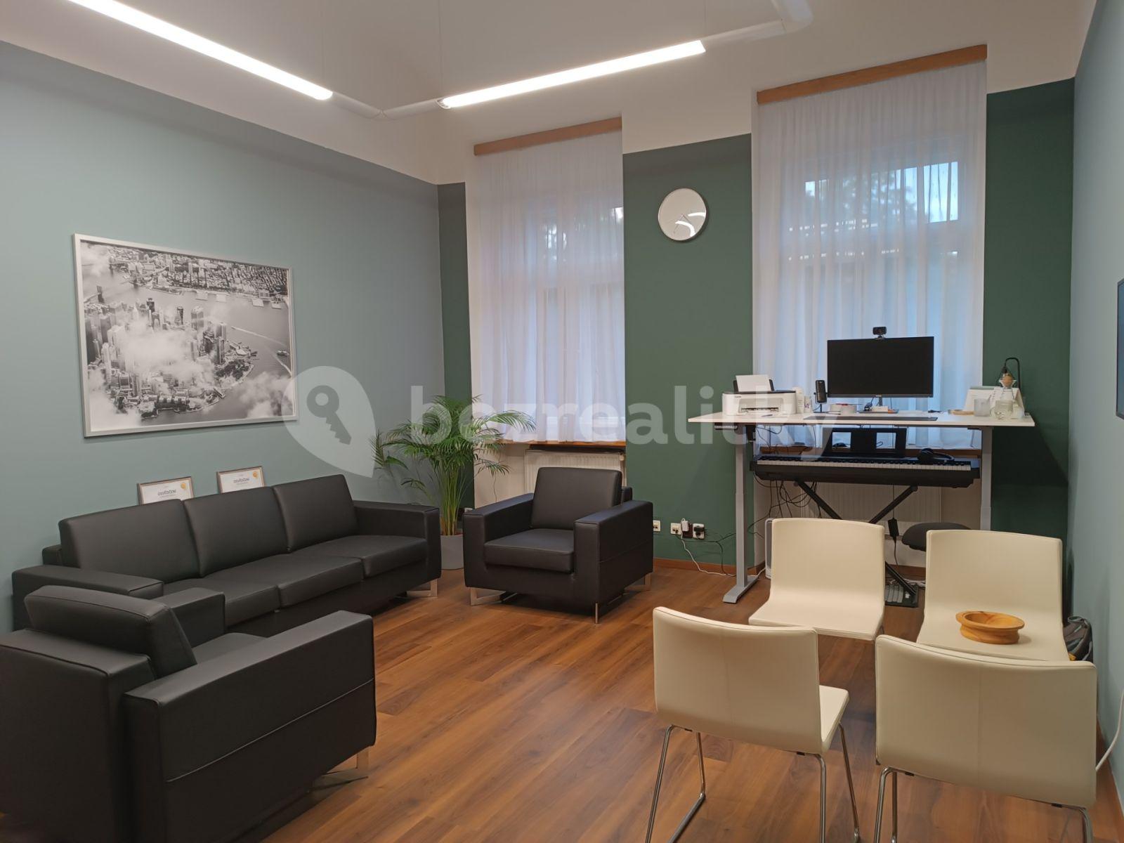 Prenájom kancelárie 27 m², Karlovo náměstí, Praha, Praha