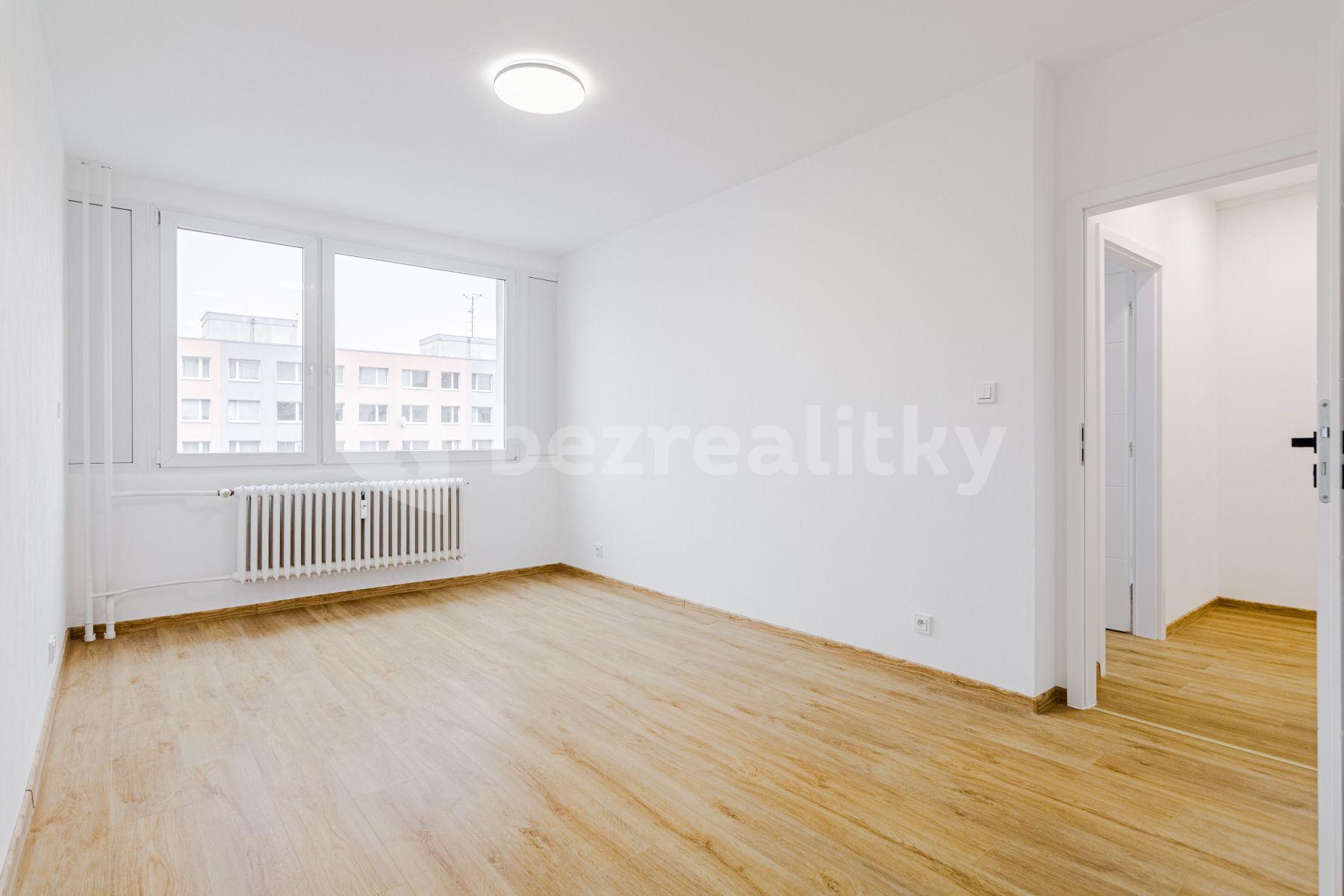 Prenájom bytu 2-izbový 42 m², Francouzská, Kladno, Středočeský kraj