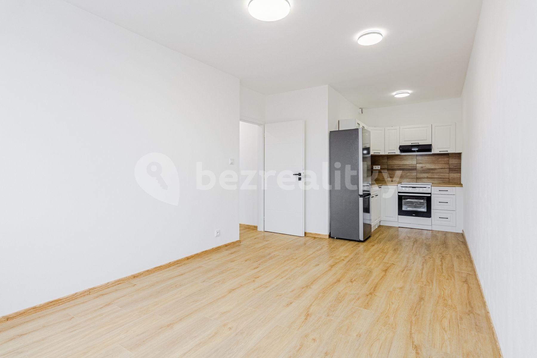 Prenájom bytu 2-izbový 42 m², Francouzská, Kladno, Středočeský kraj