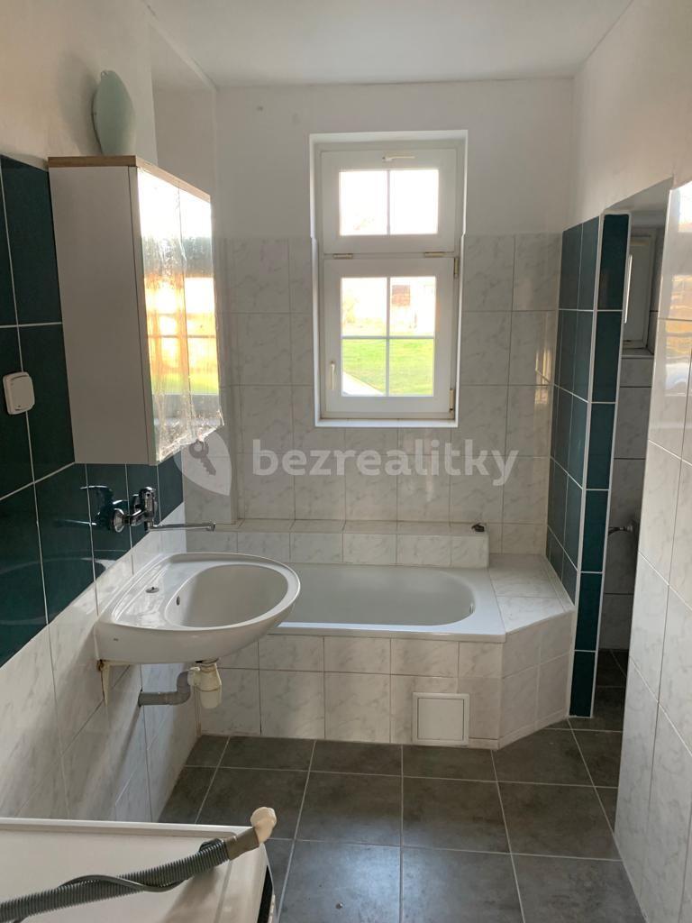 Prenájom bytu 2-izbový 72 m², Střelova, Přelouč, Pardubický kraj