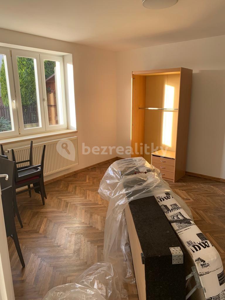 Prenájom bytu 2-izbový 72 m², Střelova, Přelouč, Pardubický kraj