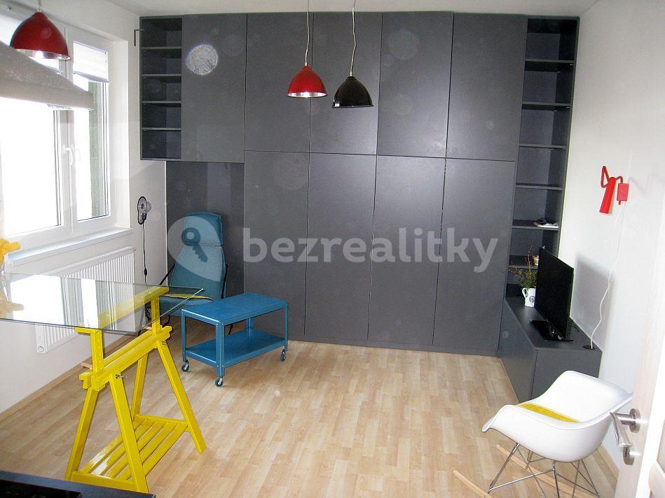 Prenájom bytu 1-izbový 23 m², Praha, Praha