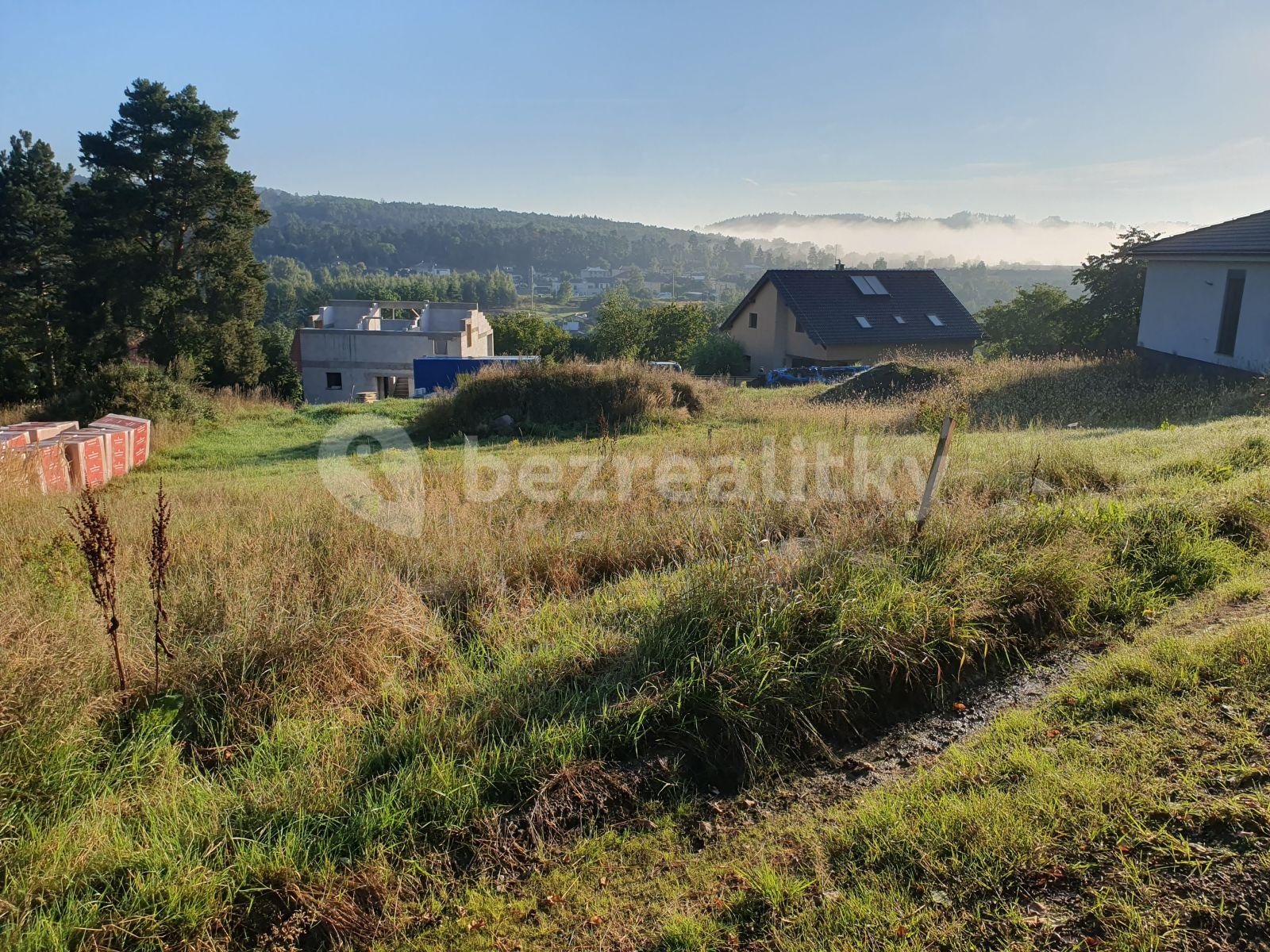 Predaj pozemku 974 m², Týnec nad Sázavou, Středočeský kraj