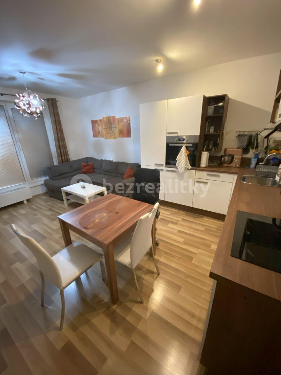 Prenájom bytu 2-izbový 56 m², Oty Bubeníčka, Praha, Praha