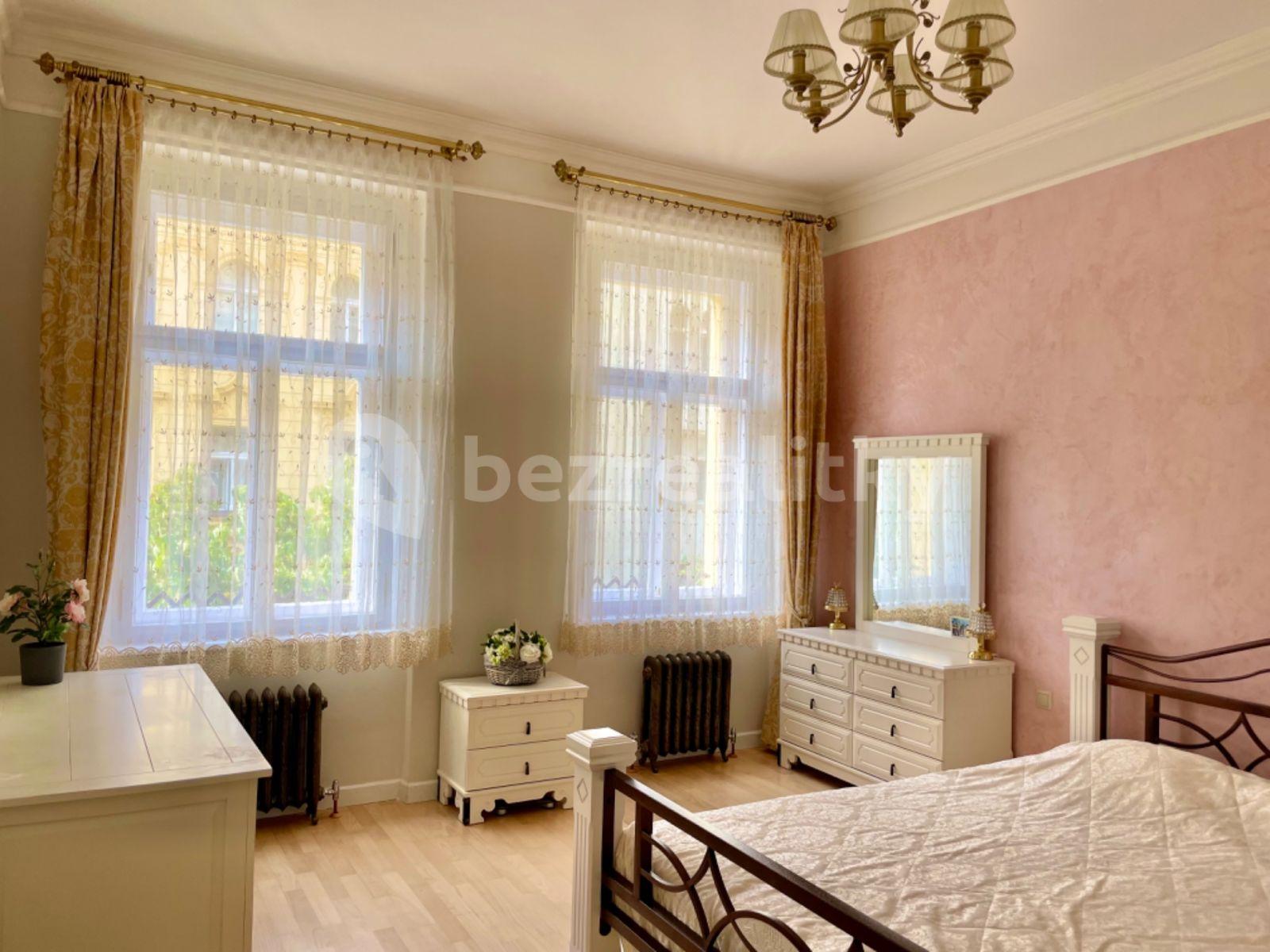 Prenájom bytu 2-izbový 56 m², Chodská, Praha, Praha