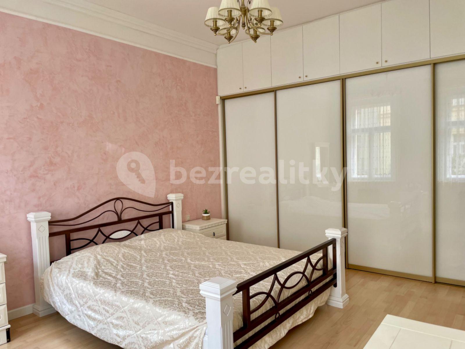 Prenájom bytu 2-izbový 56 m², Chodská, Praha, Praha