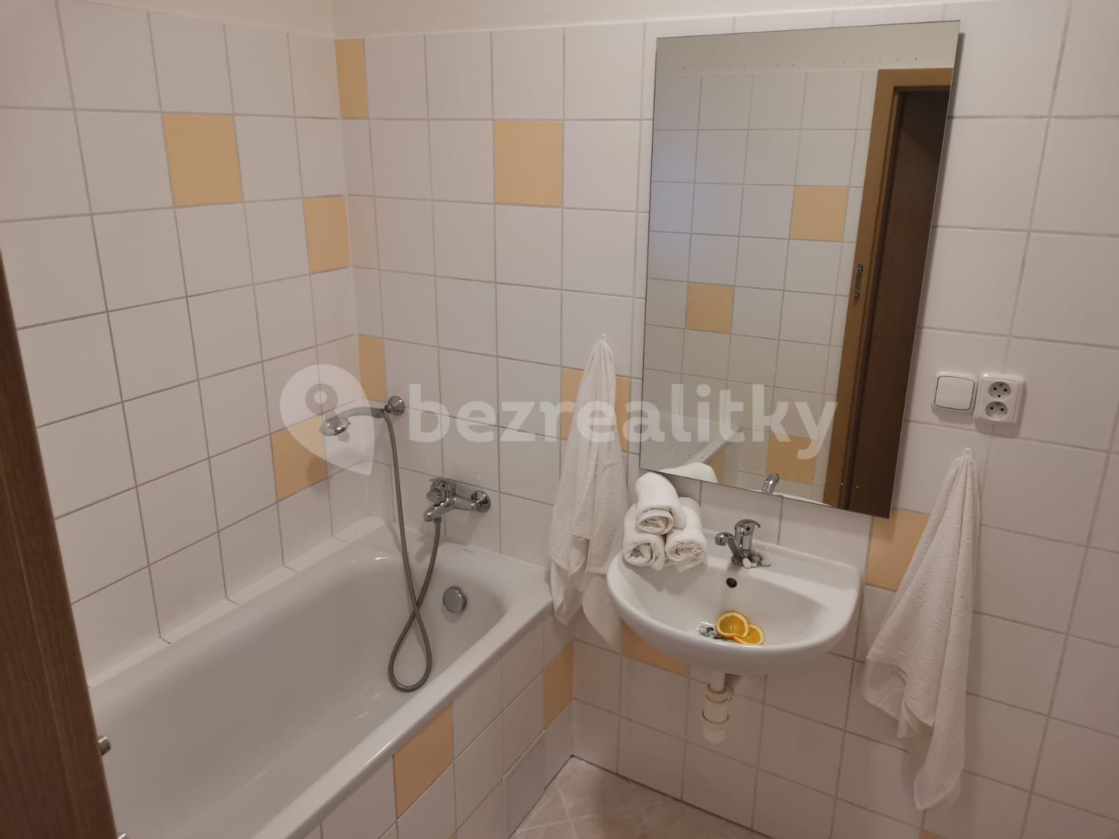 Prenájom bytu 2-izbový 40 m², Svatoplukova, Brno, Jihomoravský kraj