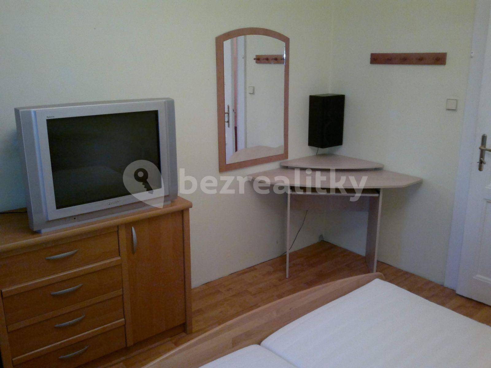 Prenájom bytu Garsoniéra 16 m², Hejtmanská, Praha, Praha