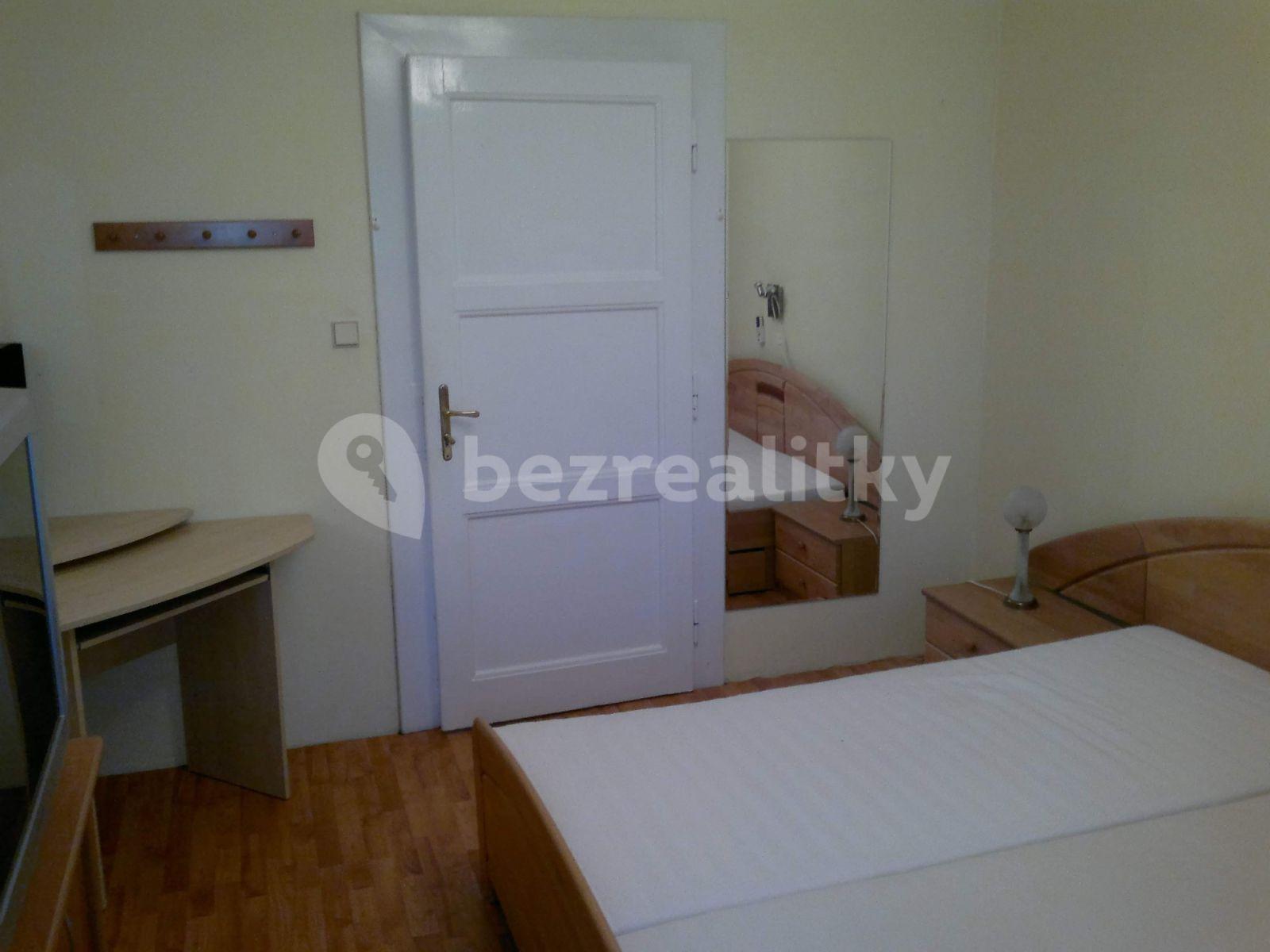 Prenájom bytu Garsoniéra 16 m², Hejtmanská, Praha, Praha