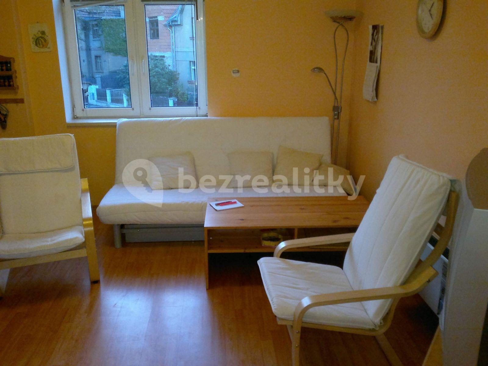 Prenájom bytu Garsoniéra 16 m², Hejtmanská, Praha, Praha