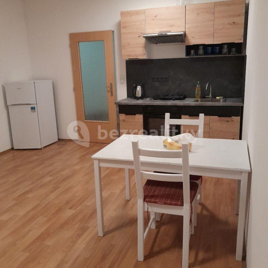 Prenájom bytu 1-izbový 38 m², Podkovářská, Praha, Praha