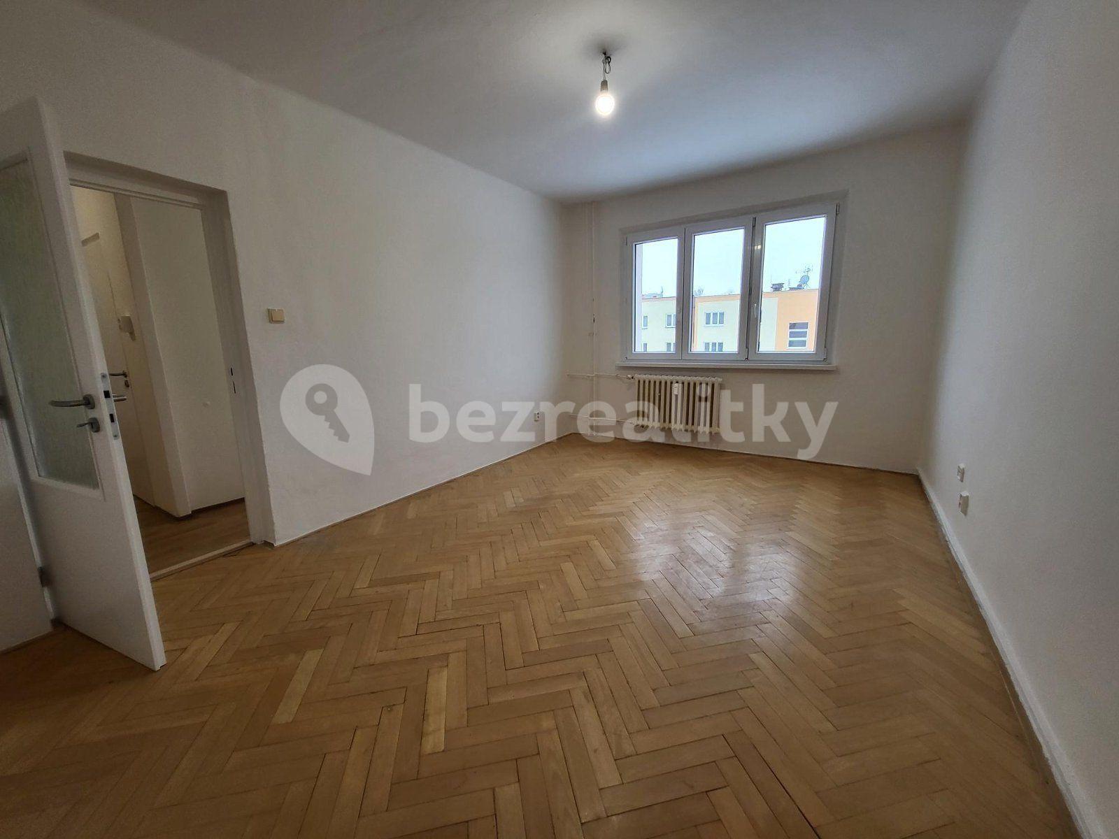 Prenájom bytu 2-izbový 52 m², Školská, Karviná, Moravskoslezský kraj