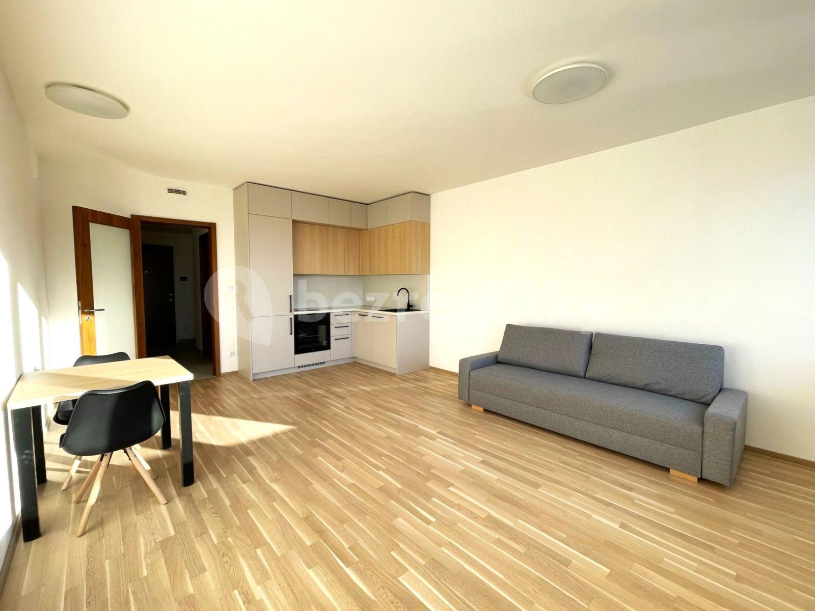 Prenájom bytu 1-izbový 38 m², Šiklové, Praha, Praha