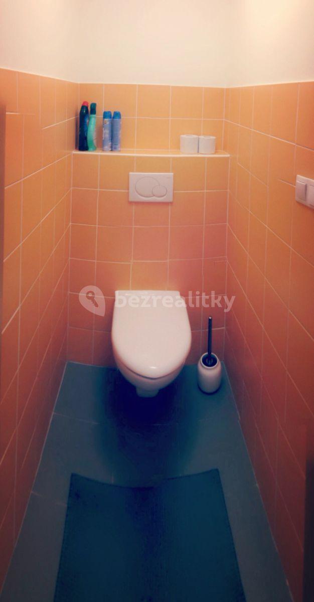 Prenájom bytu 2-izbový 60 m², Na Slatince, Praha, Praha