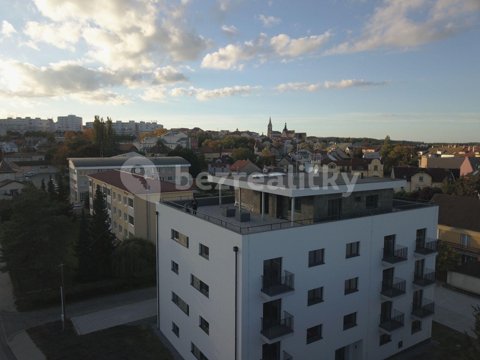 Prenájom bytu 2-izbový 60 m², Čechova, Kladno, Středočeský kraj