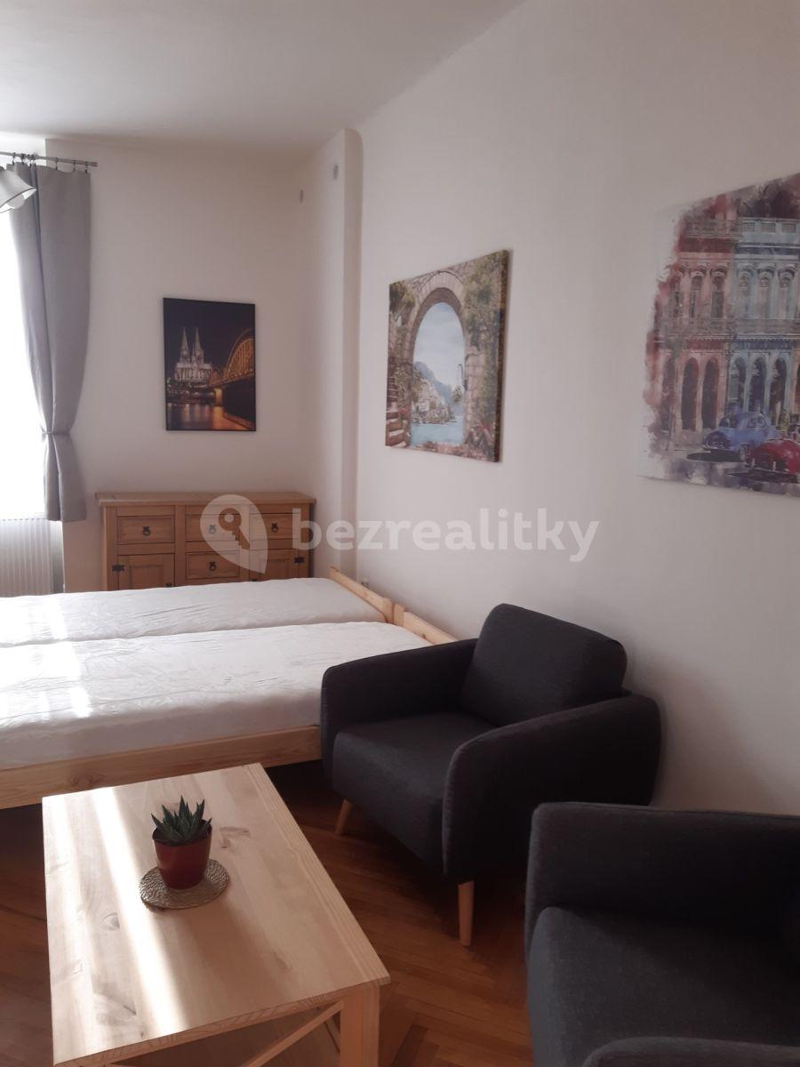 Prenájom bytu 1-izbový 42 m², Slivenecká, Praha, Praha