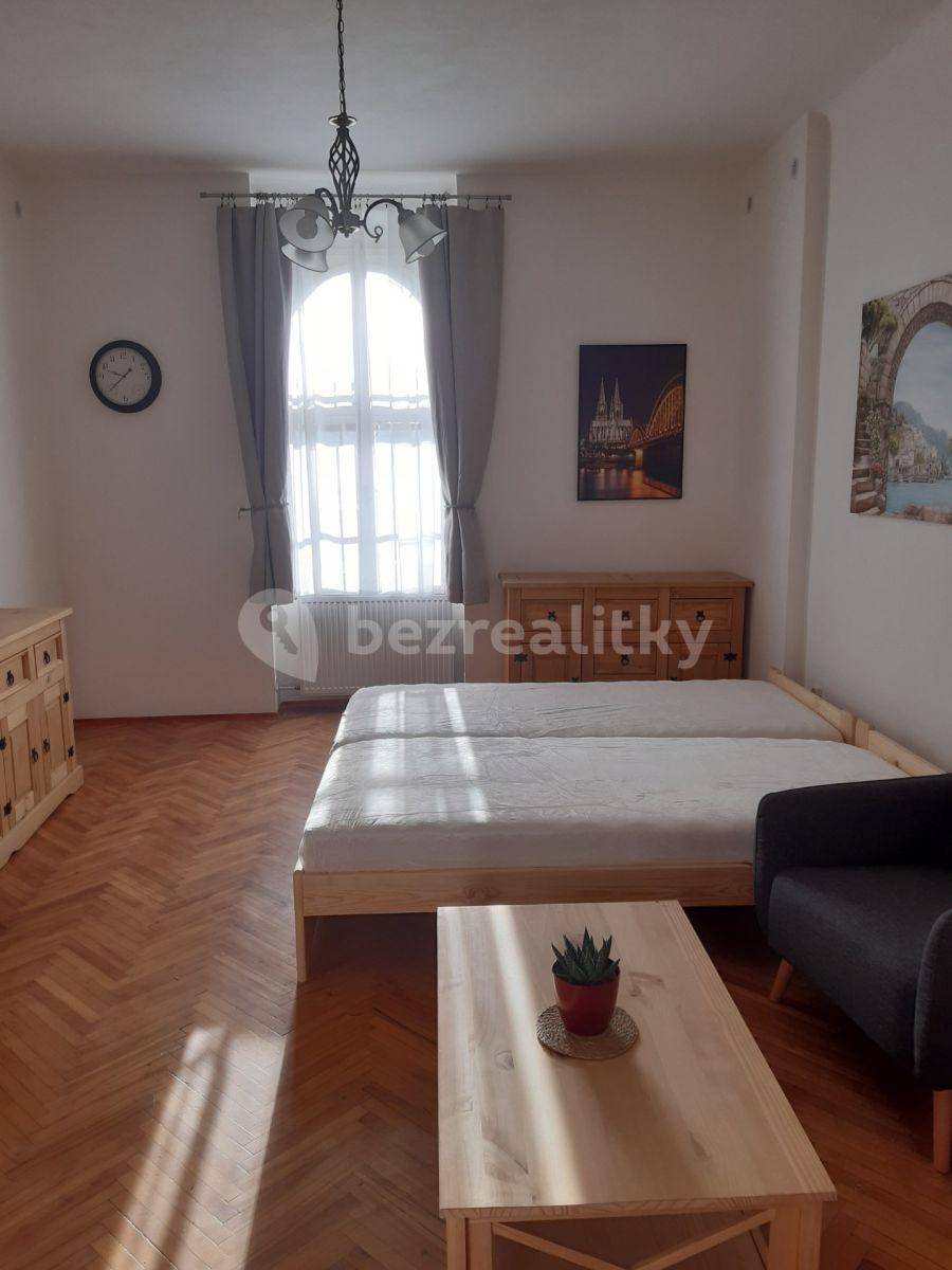 Prenájom bytu 1-izbový 42 m², Slivenecká, Praha, Praha