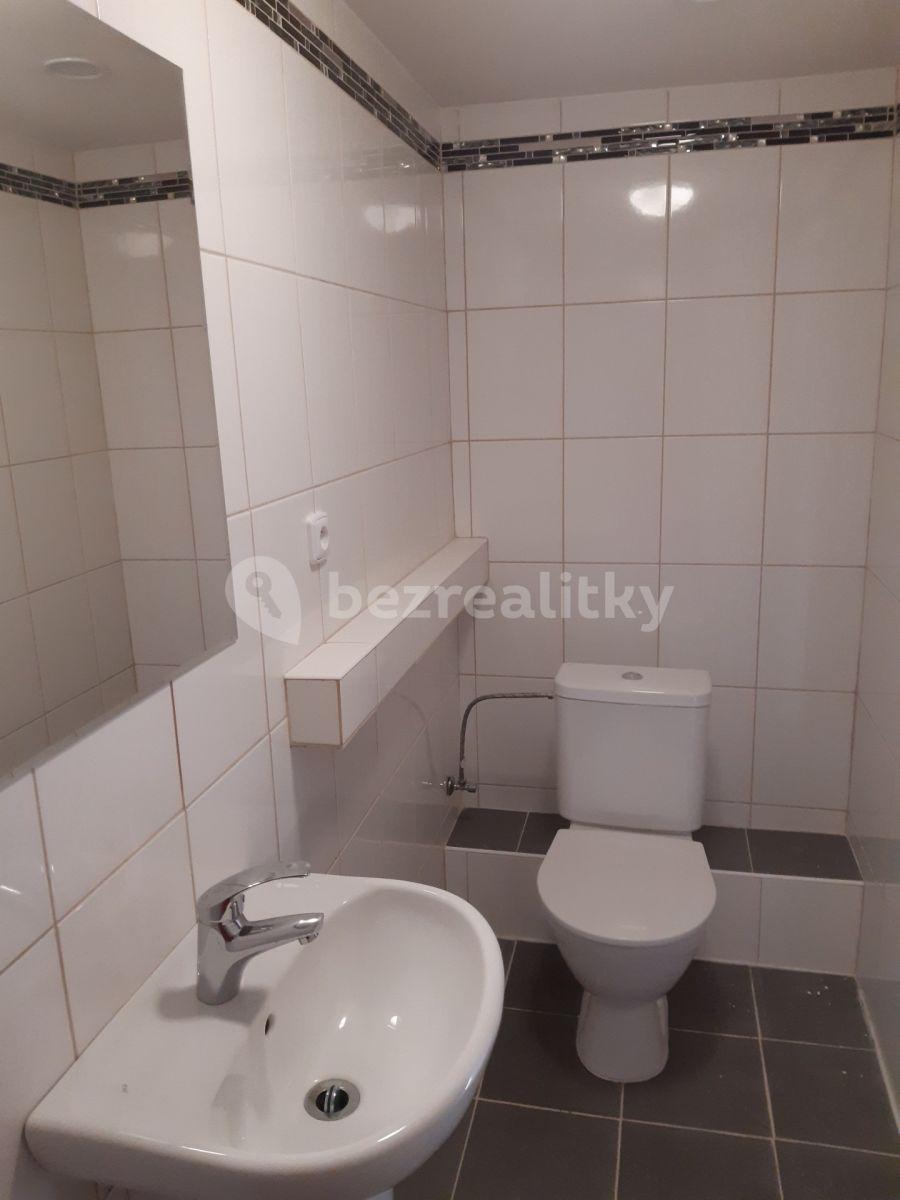 Prenájom bytu 1-izbový 42 m², Slivenecká, Praha, Praha