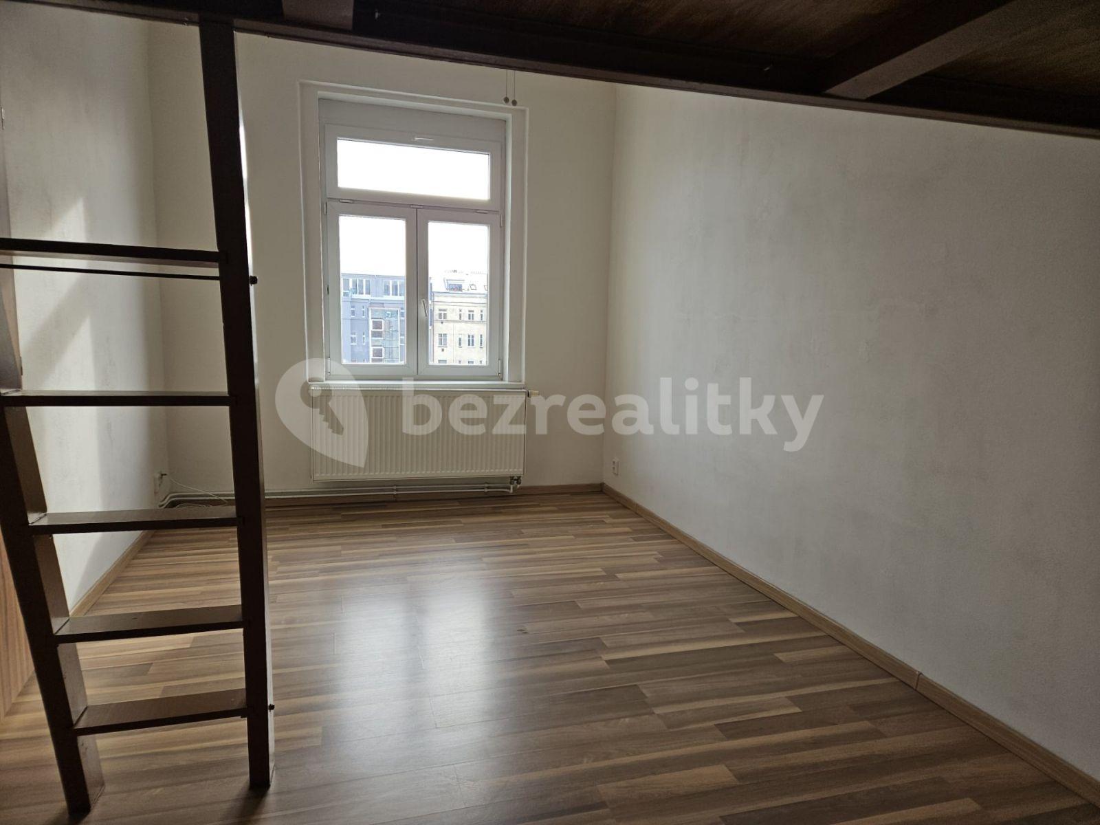 Prenájom bytu 1-izbový 32 m², Sokolovská, Praha, Praha