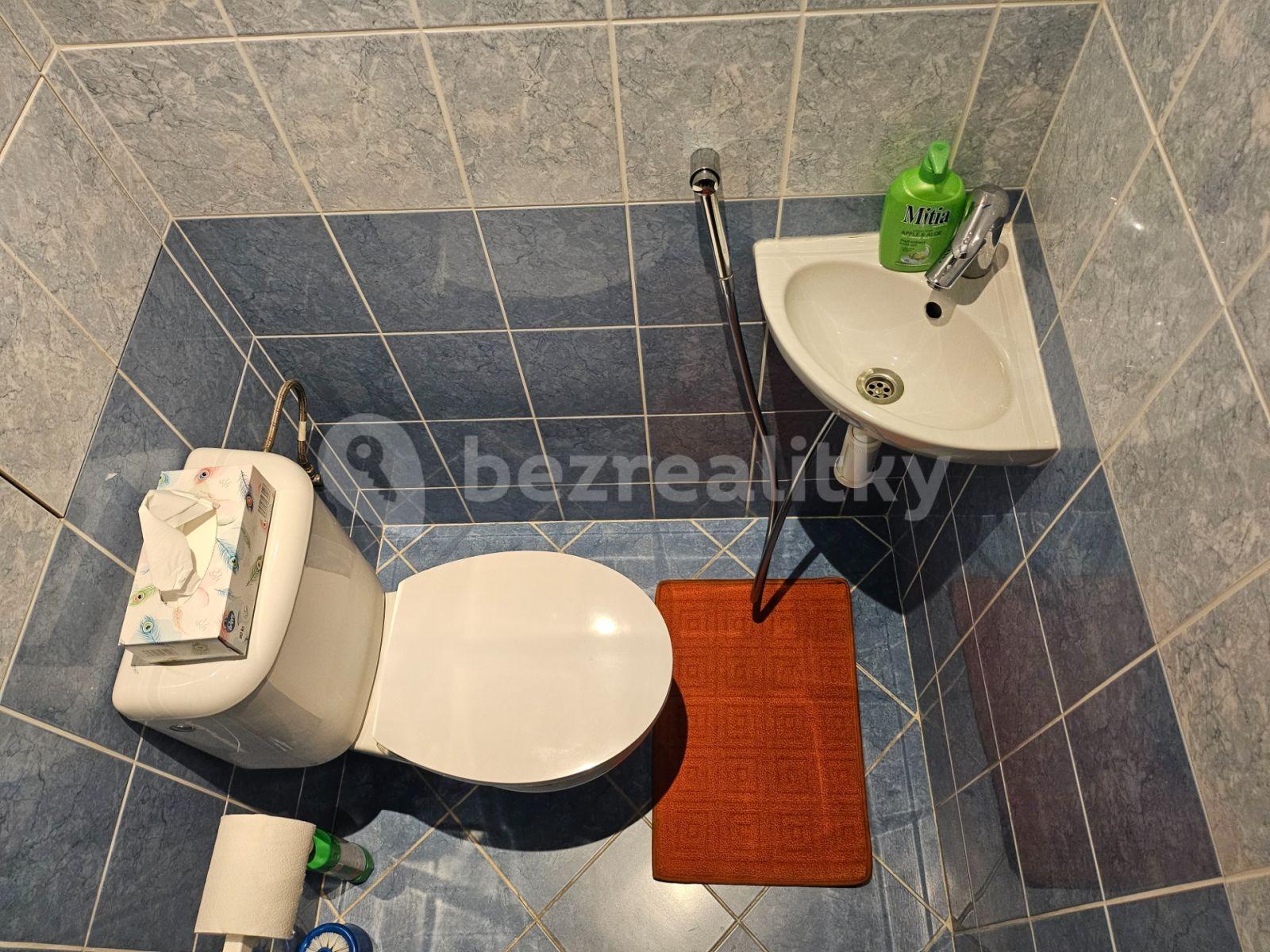 Prenájom bytu 2-izbový 56 m², Olbramovická, Praha, Praha