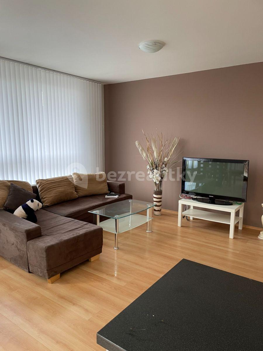 Prenájom bytu 3-izbový 80 m², Kabešova, Praha, Praha