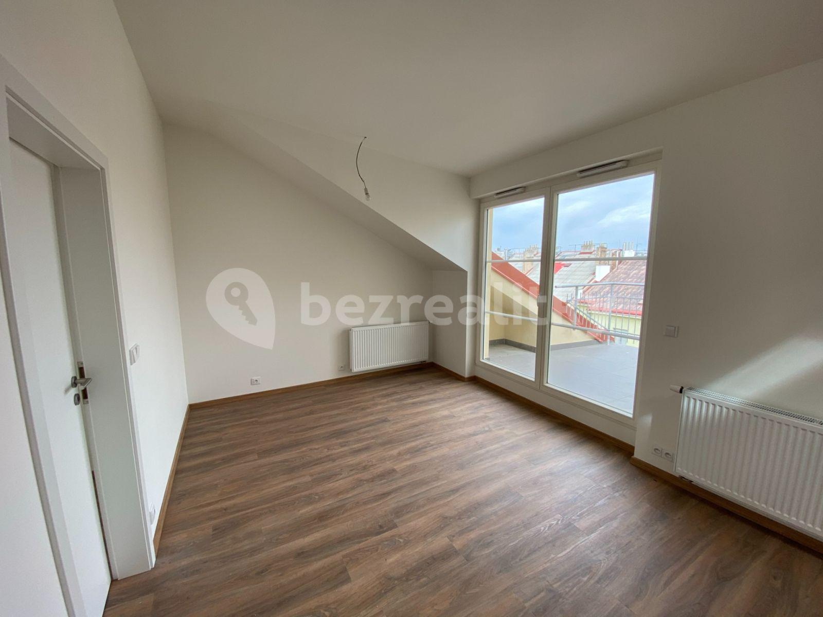 Prenájom bytu 2-izbový 57 m², Šaldova, Praha, Praha