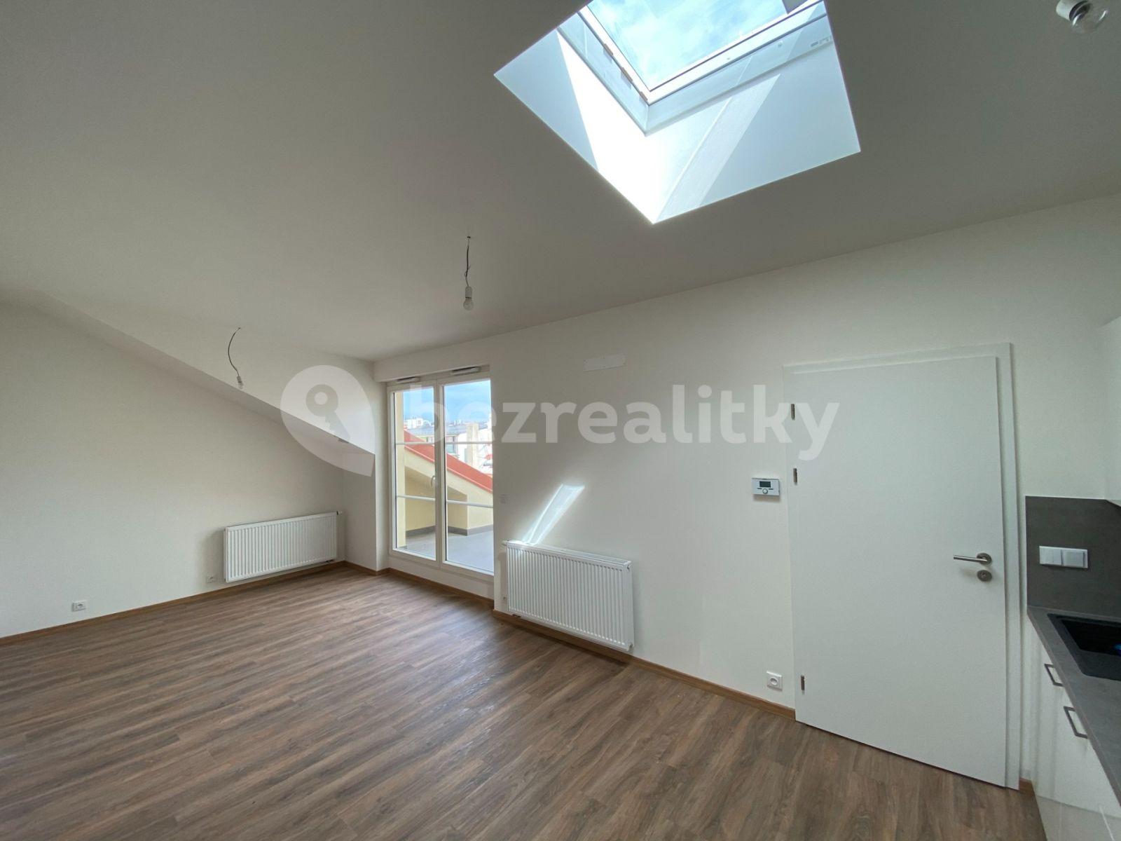 Prenájom bytu 2-izbový 57 m², Šaldova, Praha, Praha