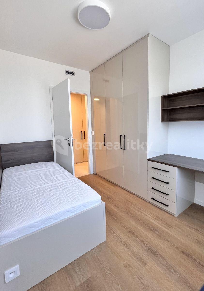 Prenájom bytu 3-izbový 64 m², U Plynárny, Praha, Praha