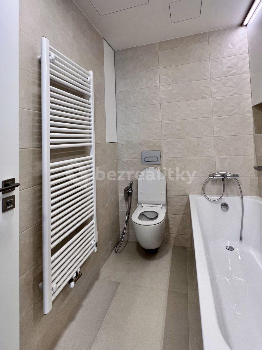 Prenájom bytu 3-izbový 64 m², U Plynárny, Praha, Praha