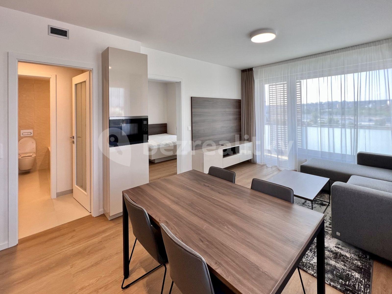 Prenájom bytu 3-izbový 64 m², U Plynárny, Praha, Praha