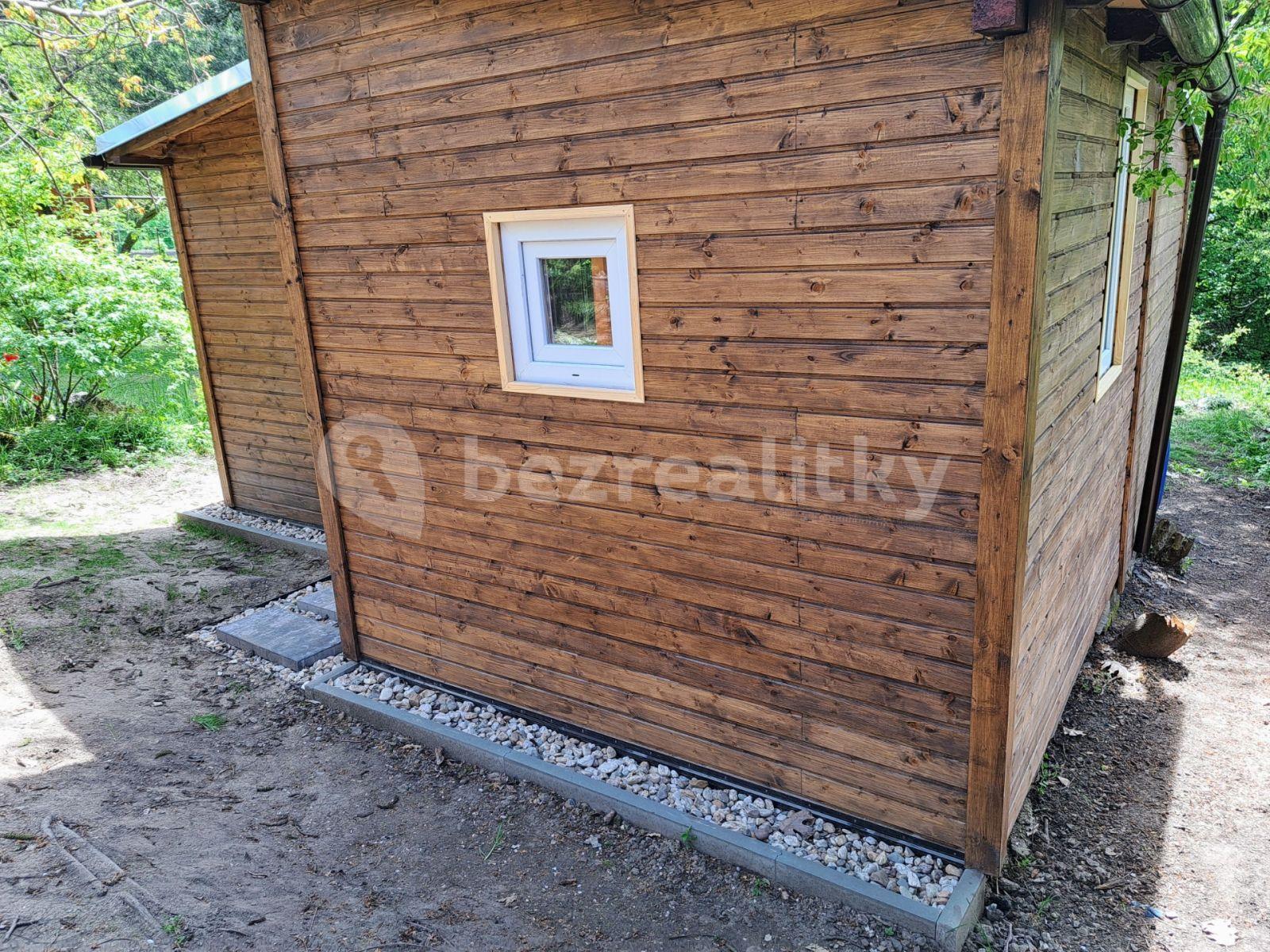 Predaj rekreačného objektu 15 m², pozemek 420 m², K Pazderkám, Praha, Praha