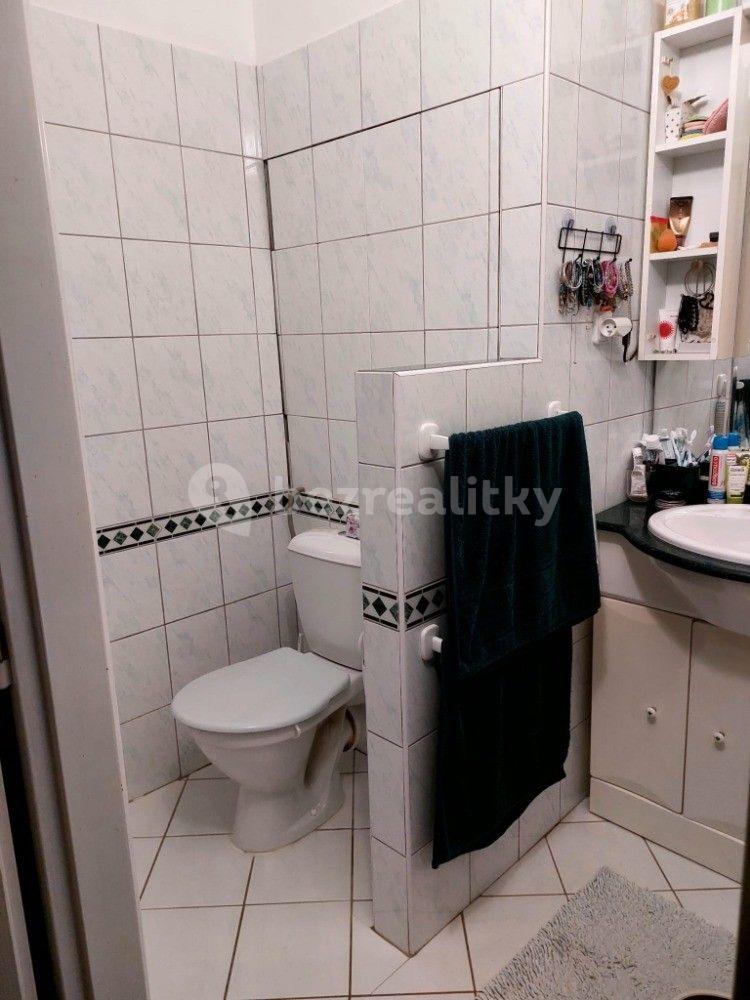 Prenájom bytu 2-izbový 56 m², Gagarinova, Stříbro, Plzeňský kraj