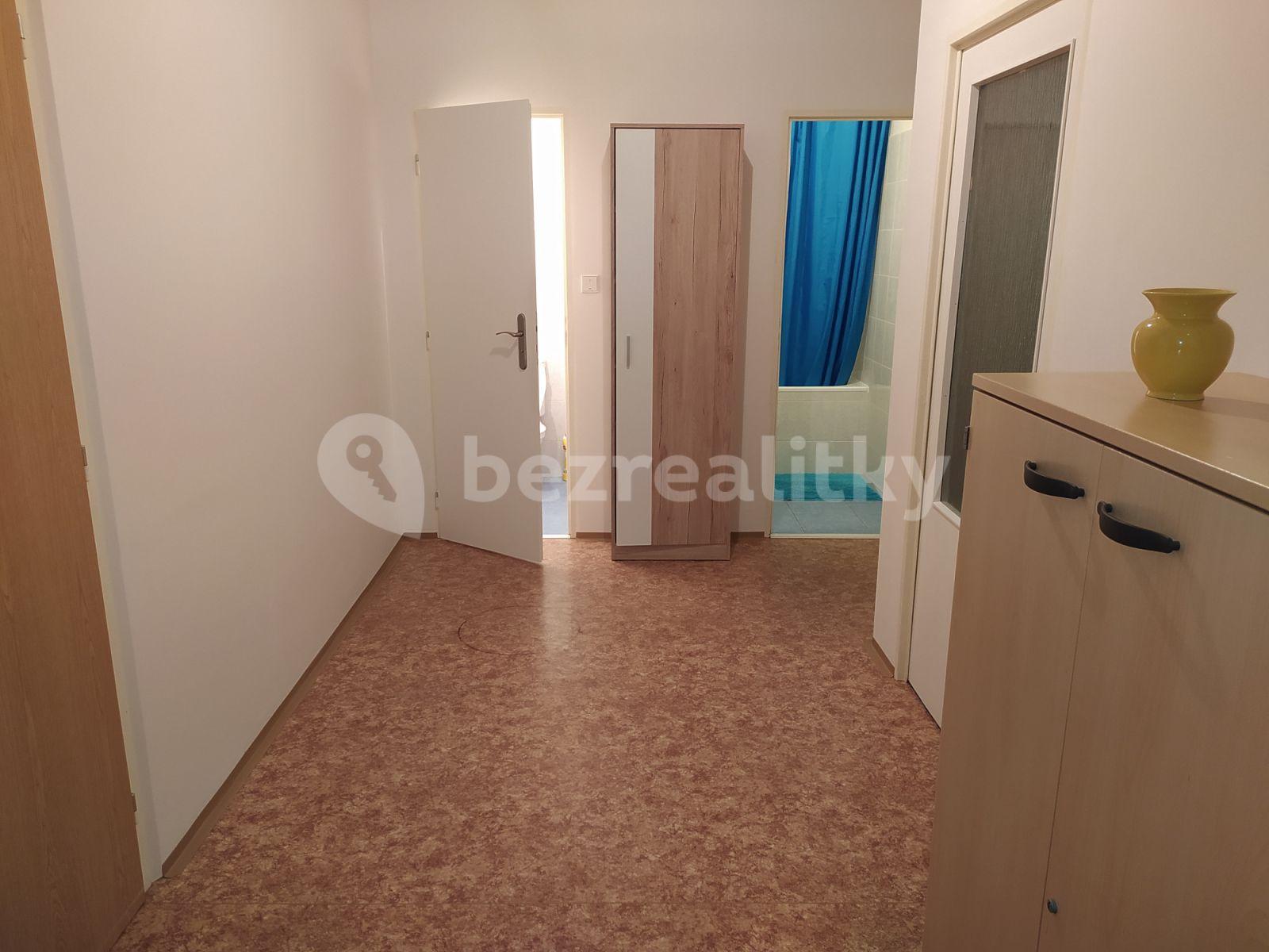 Prenájom bytu 1-izbový 80 m², Voskovcova, Praha, Praha