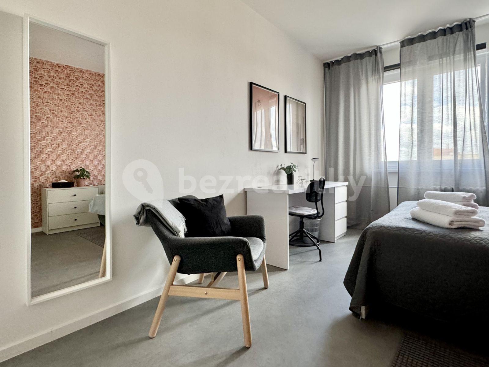 Prenájom bytu 2-izbový 54 m², Na Petřinách, Praha, Praha