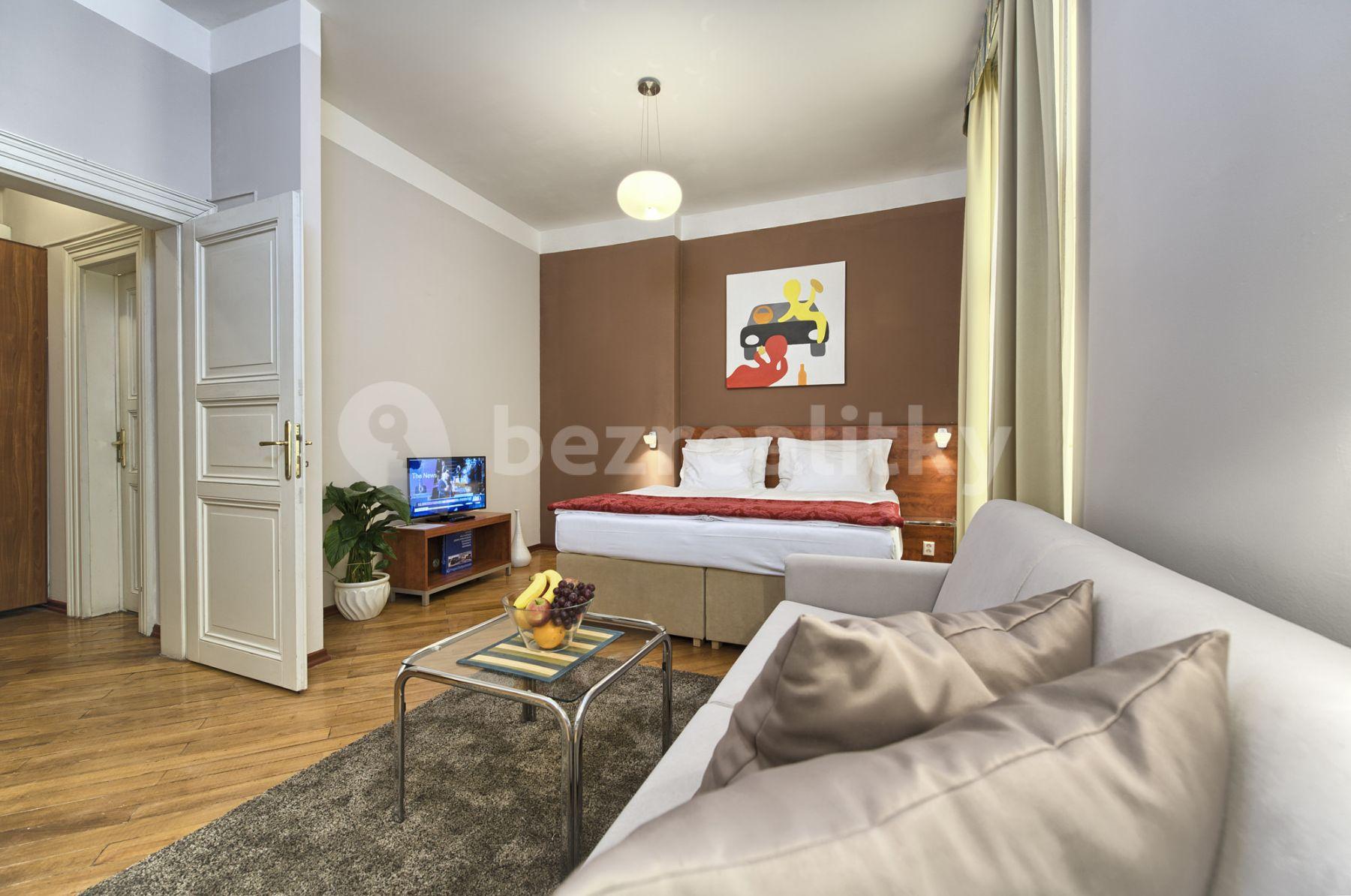 Prenájom bytu 1-izbový 38 m², Masná, Praha, Praha