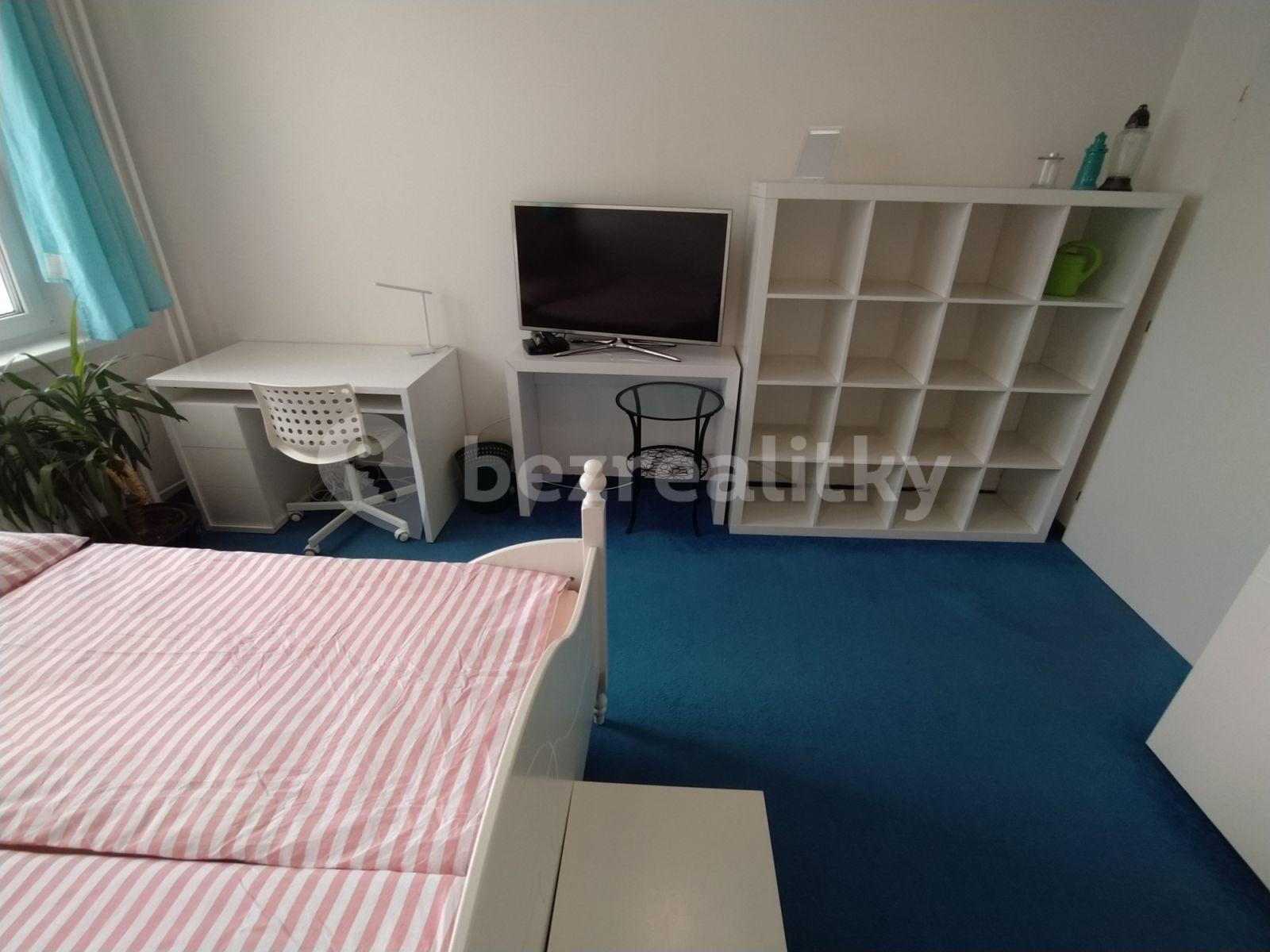 Prenájom bytu 1-izbový 80 m², Voskovcova, Praha, Praha