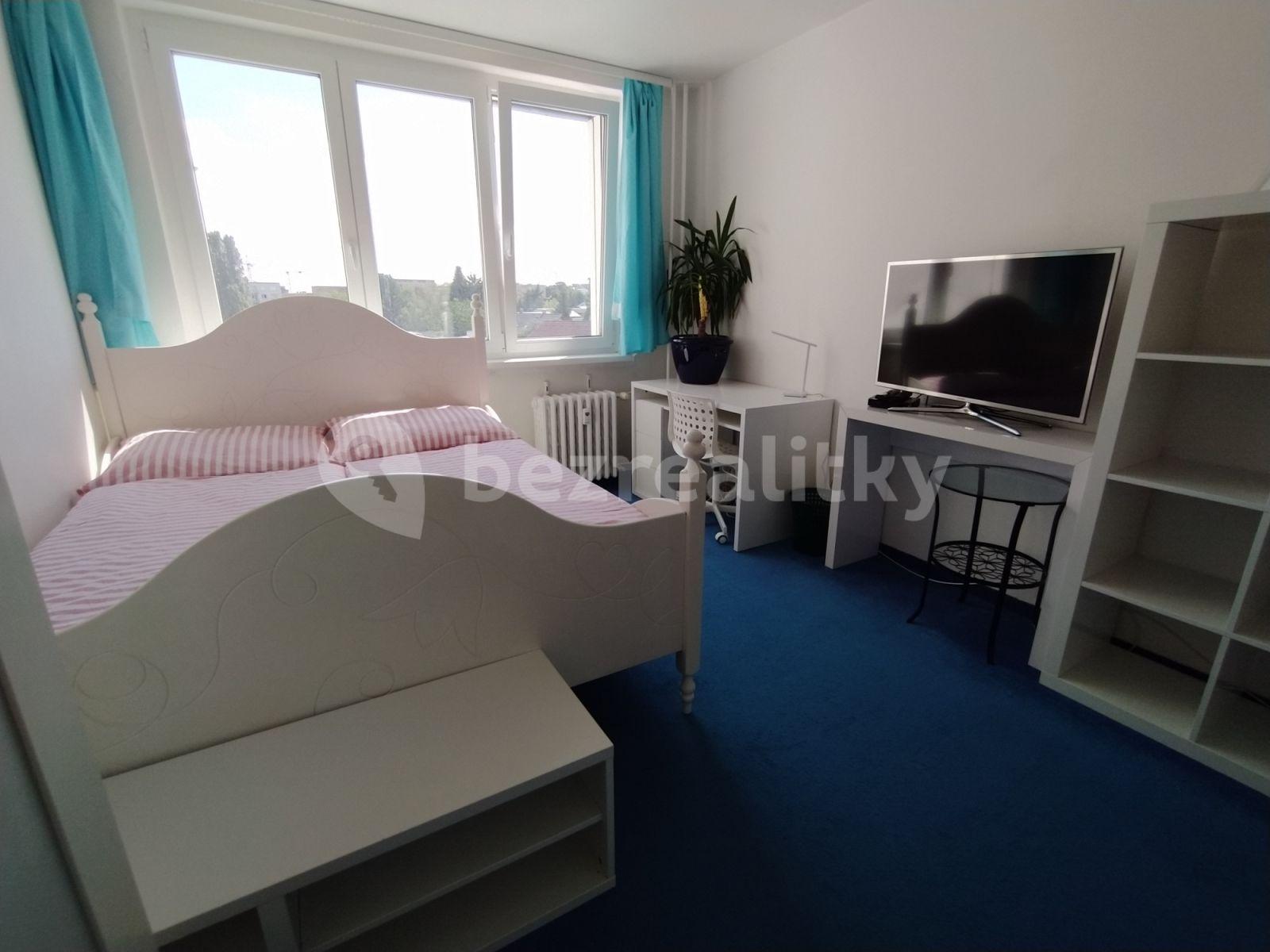 Prenájom bytu 1-izbový 80 m², Voskovcova, Praha, Praha