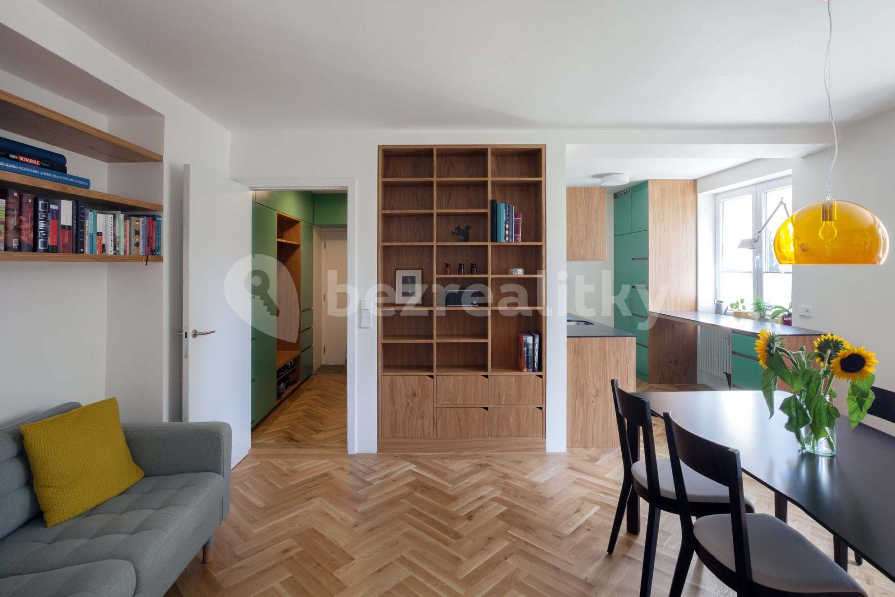 Prenájom bytu 1-izbový 35 m², Krásného, Praha, Praha