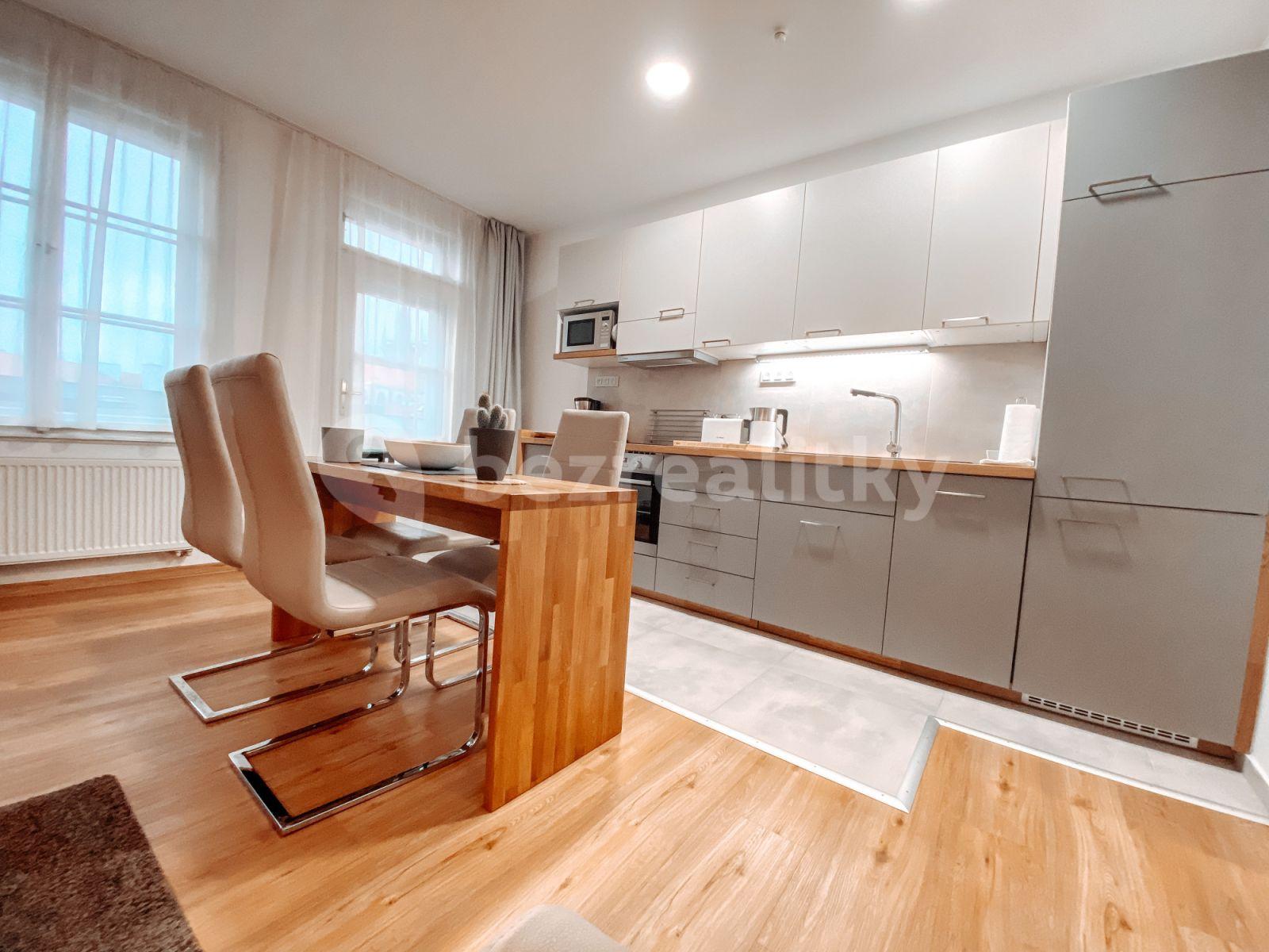 Prenájom bytu 1-izbový 46 m², Masná, Praha, Praha