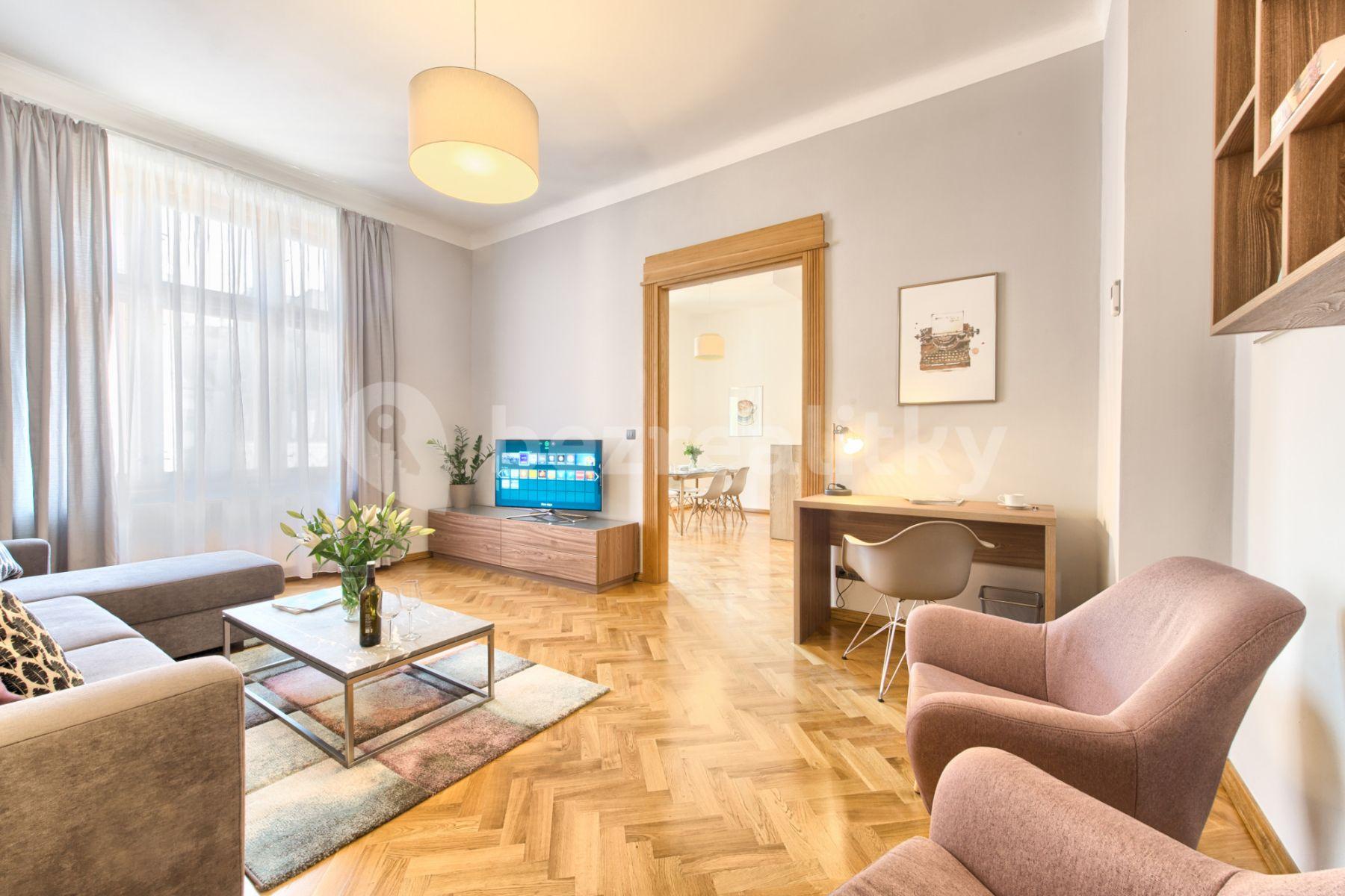 Prenájom bytu 3-izbový 97 m², Dušní, Praha, Praha