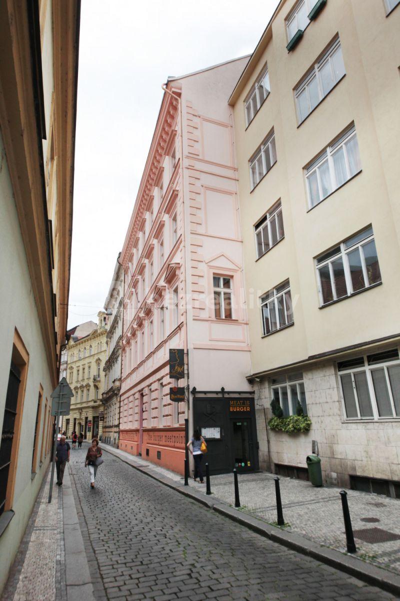 Prenájom bytu 5-izbový 112 m², Ostrovní, Praha, Praha