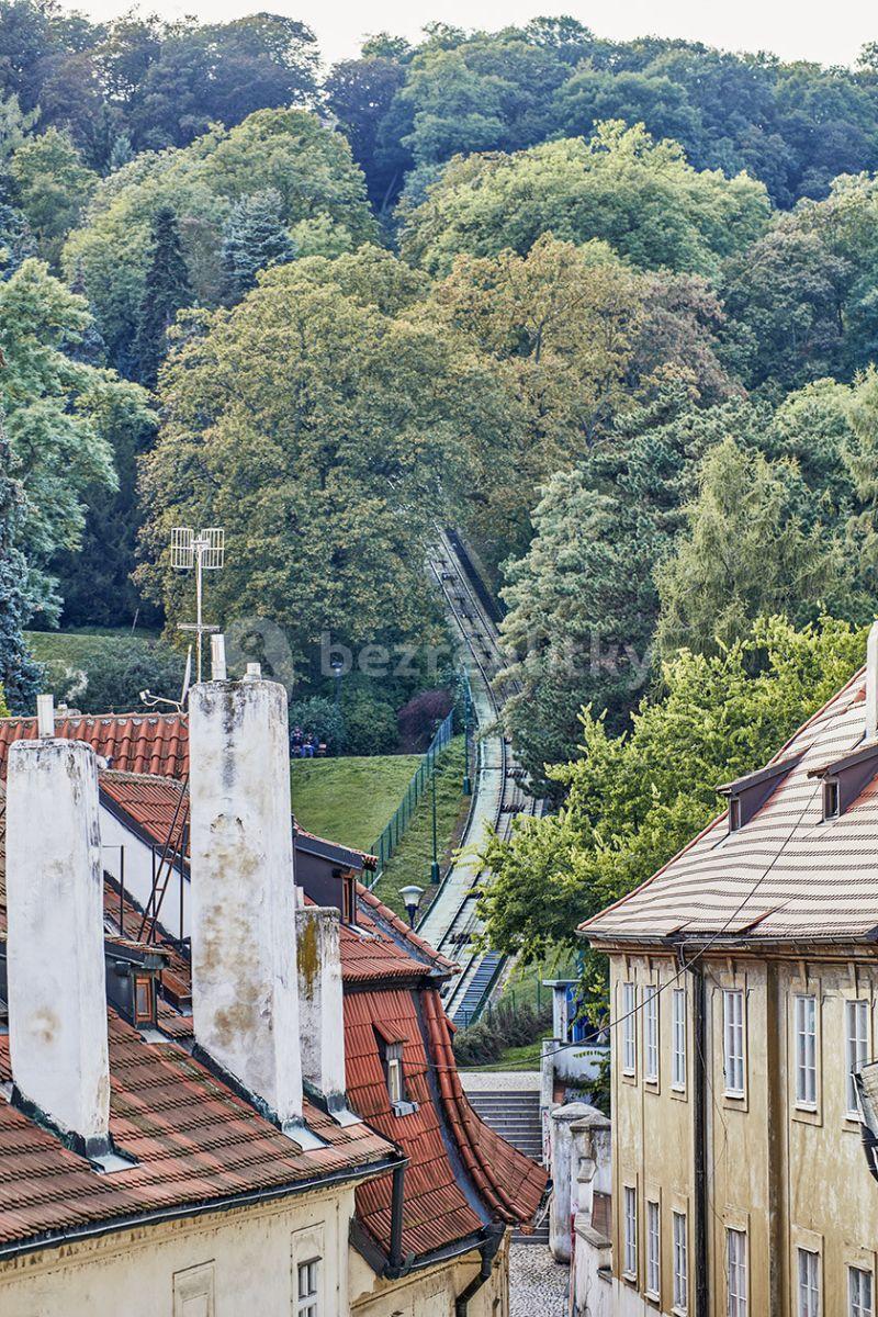 Prenájom bytu 3-izbový 143 m², Újezd, Praha, Praha