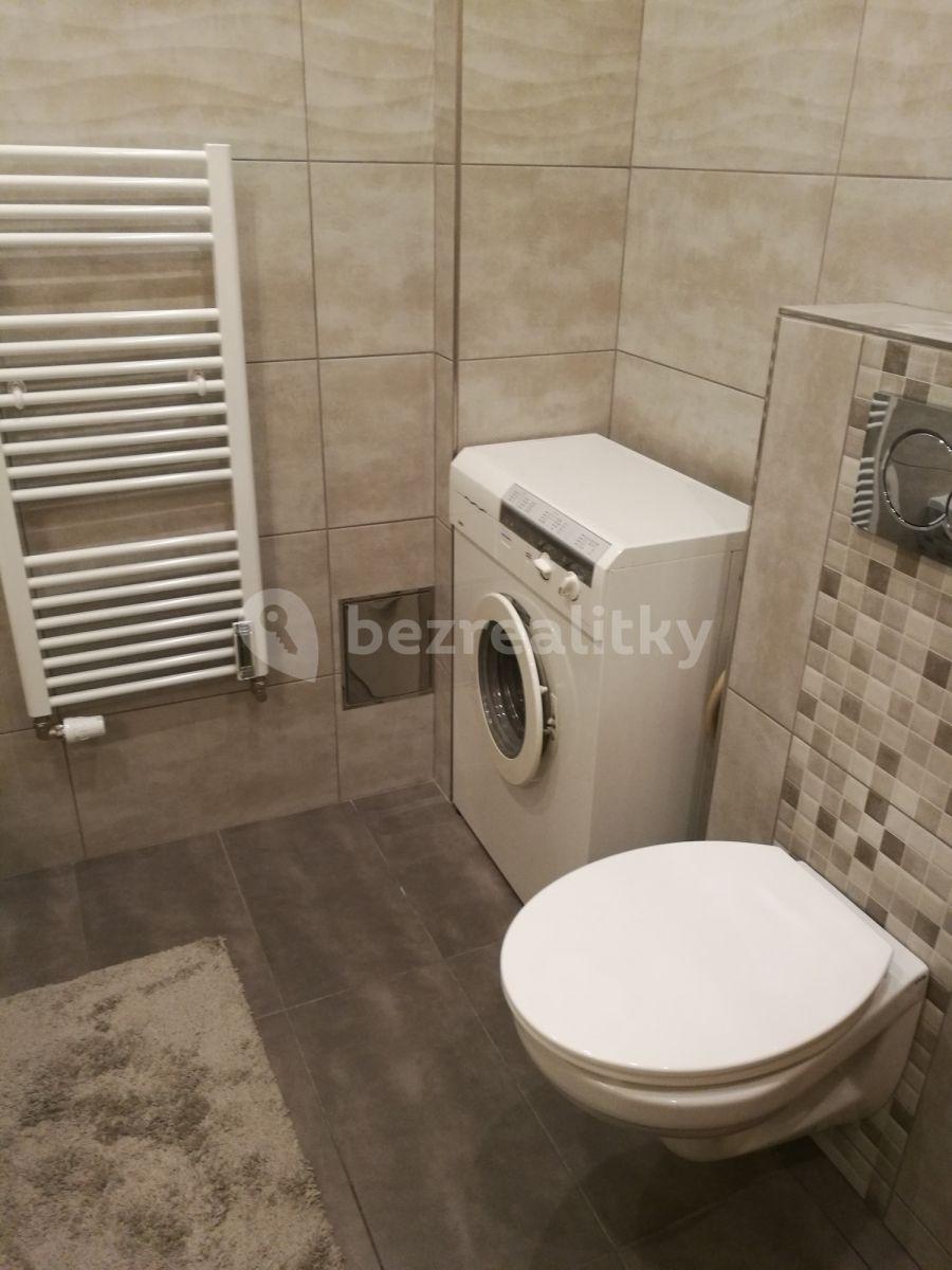 Prenájom bytu 2-izbový 52 m², Husinecká, Praha, Praha