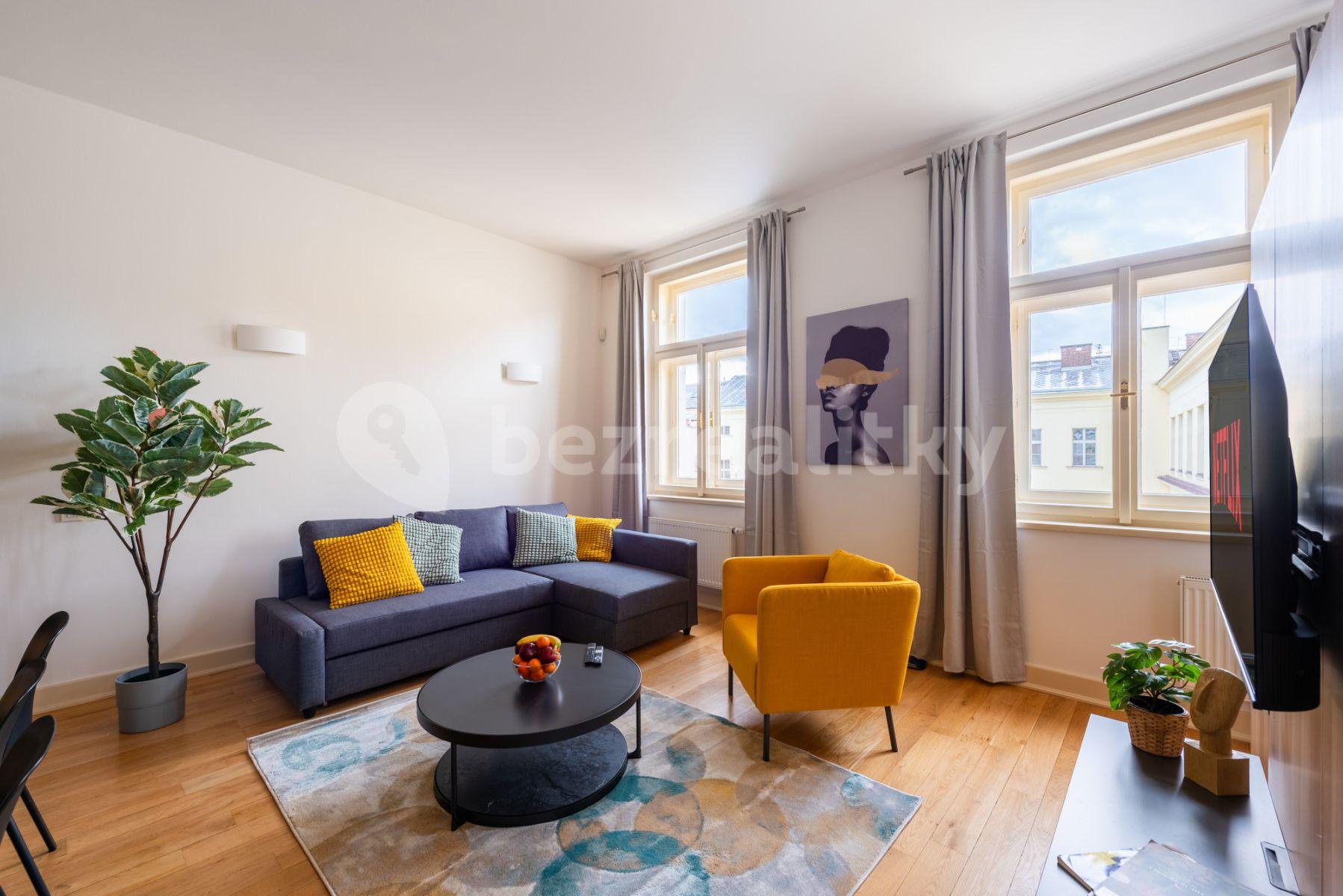 Prenájom bytu 4-izbový 96 m², Černá, Praha, Praha