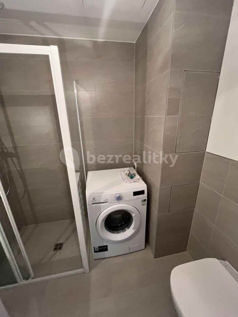 Prenájom bytu 1-izbový 32 m², Milánská, Praha, Praha