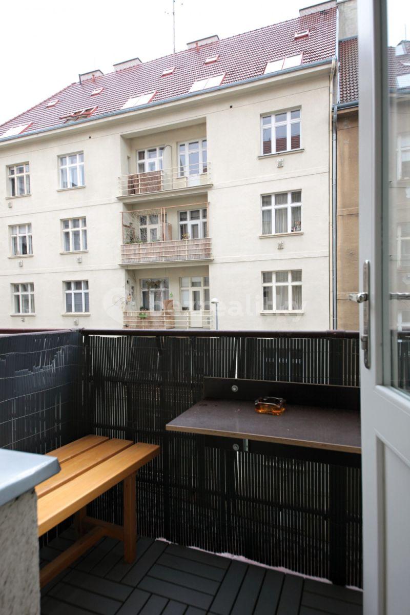 Prenájom bytu 2-izbový 56 m², Slovinská, Praha, Praha