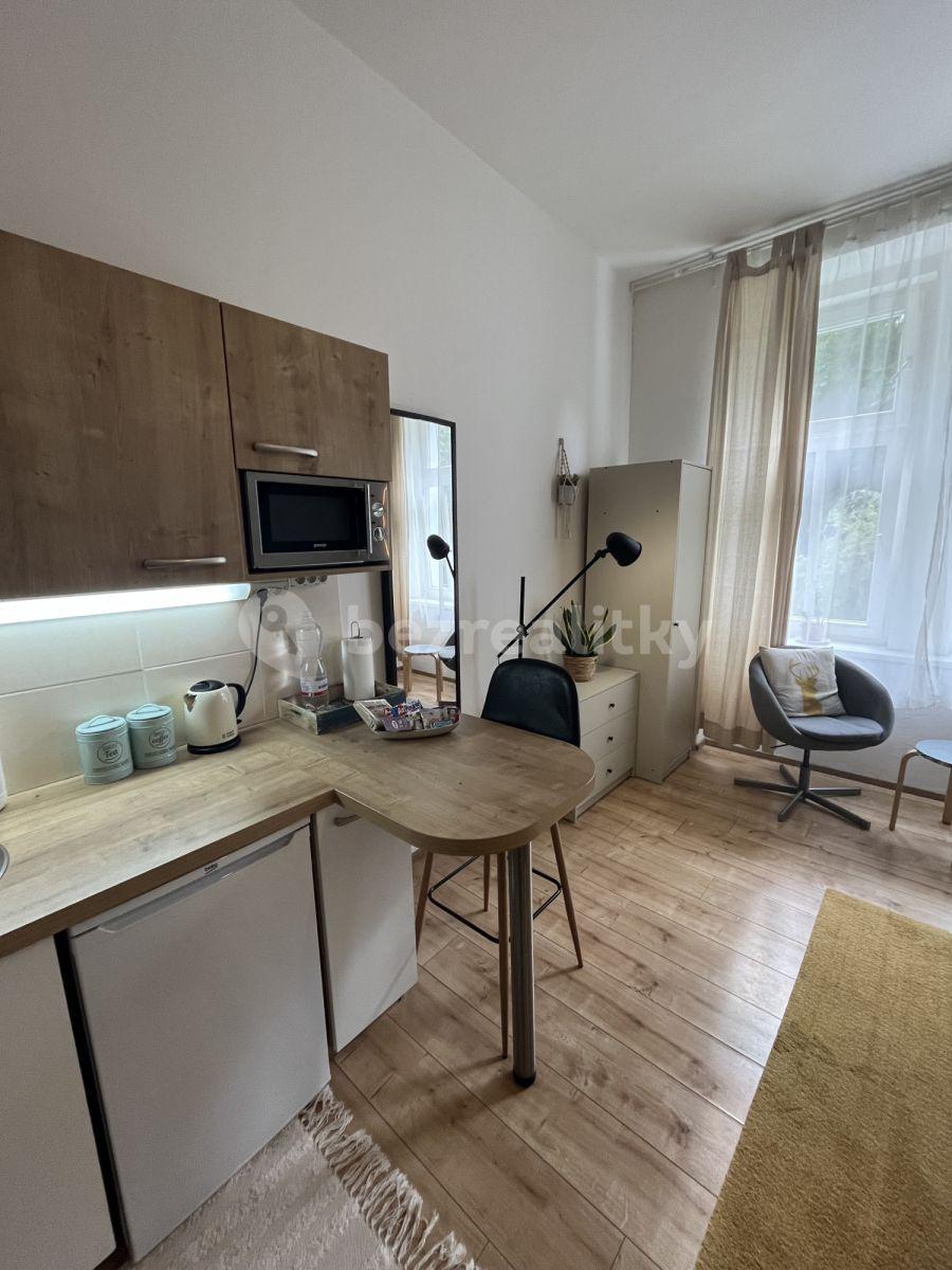 Prenájom bytu 1-izbový 32 m², Nad Kolčavkou A, Praha, Praha