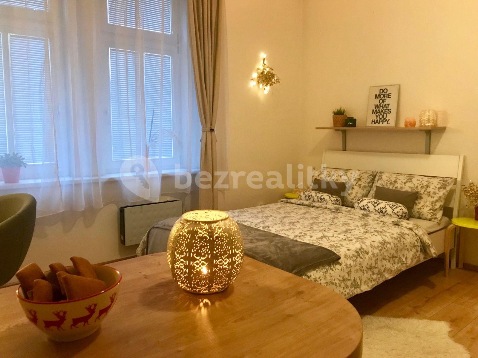 Prenájom bytu 1-izbový 32 m², Nad Kolčavkou A, Praha, Praha