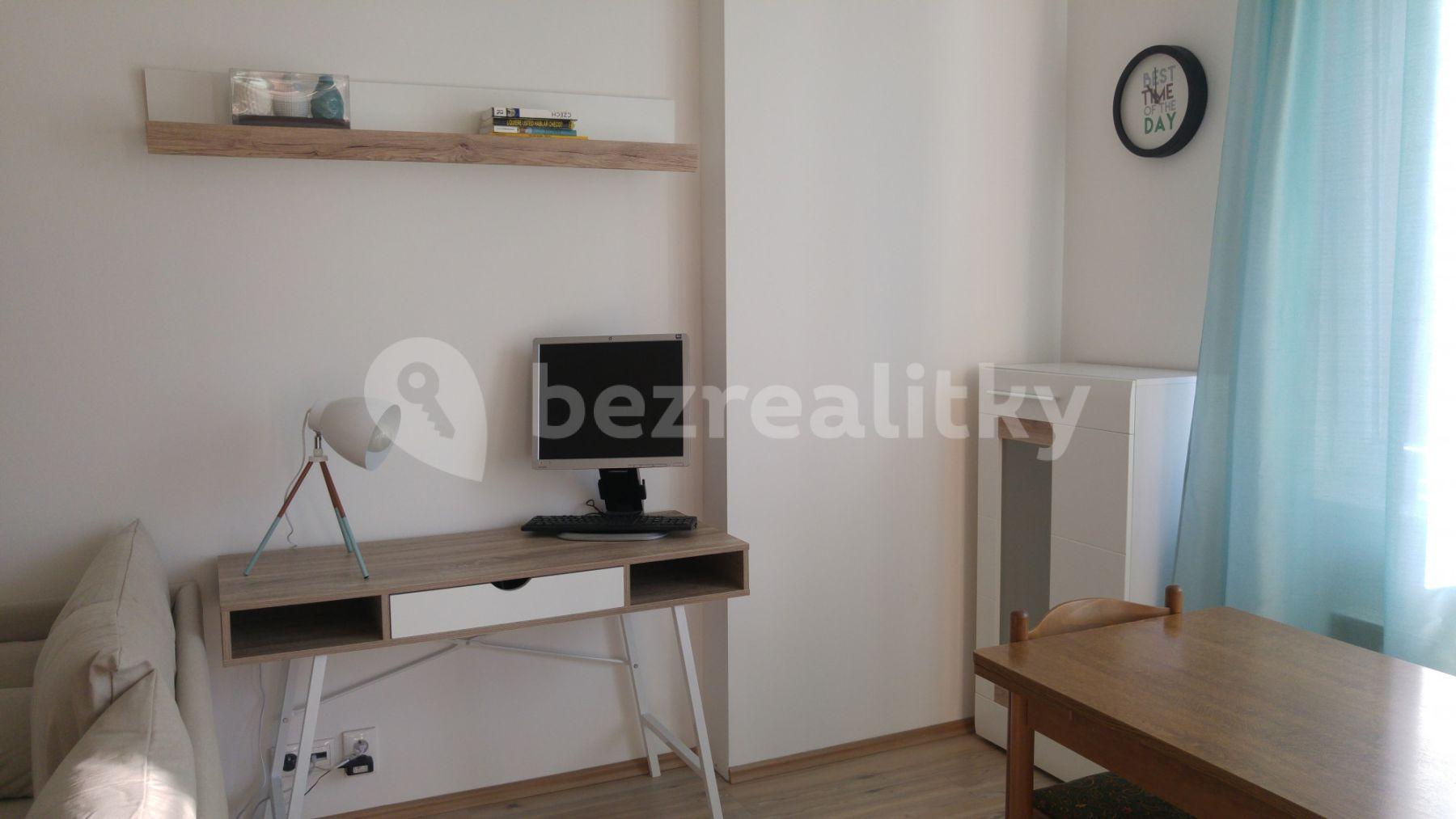 Prenájom bytu 2-izbový 67 m², V Zahradách, Praha, Praha